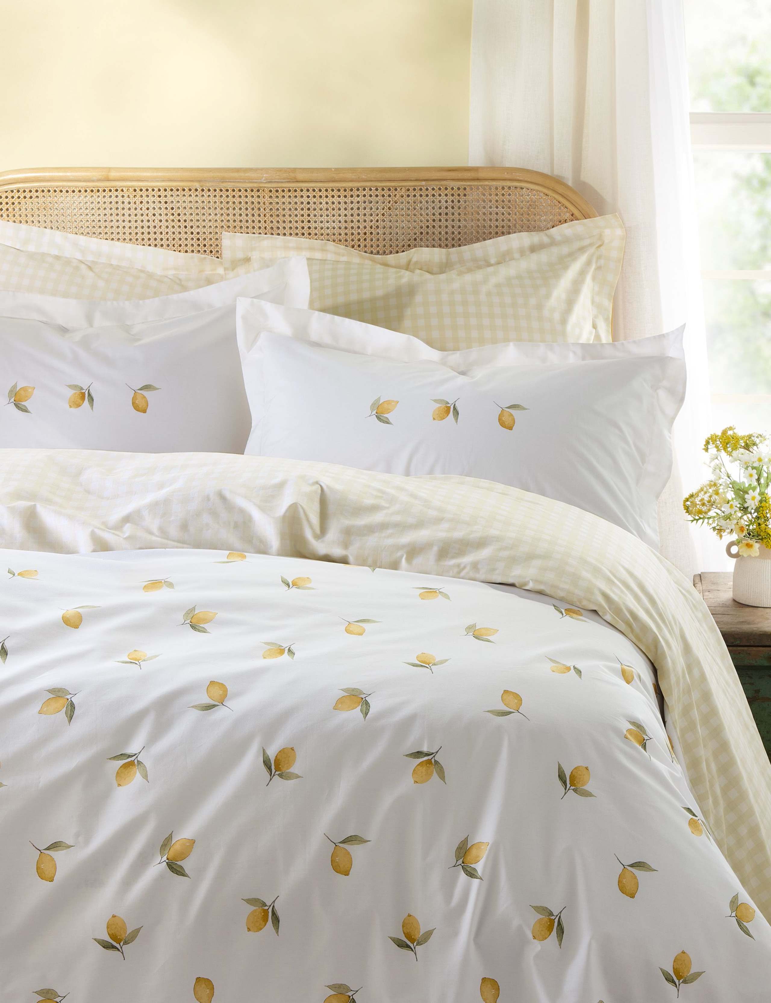 Sophie Allport lemons bedding set, UK version