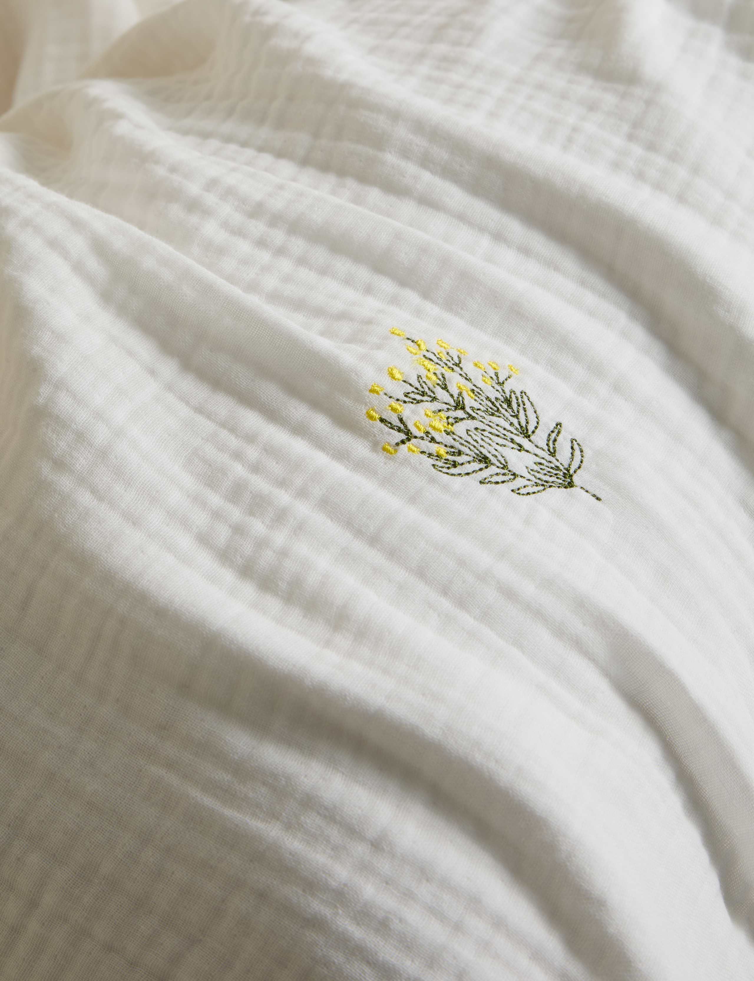 Muslin floral sprig bedding set, pure cotton - British product