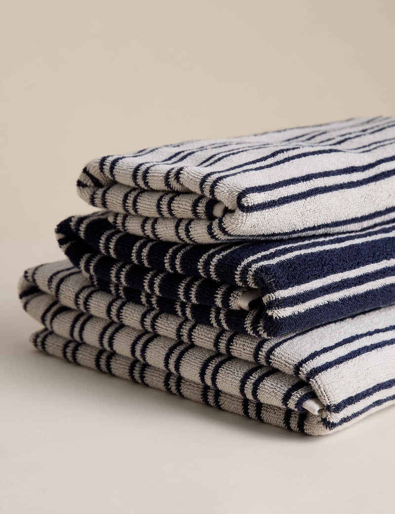 Pure cotton narrow stripe towel 500 GSM, UK version