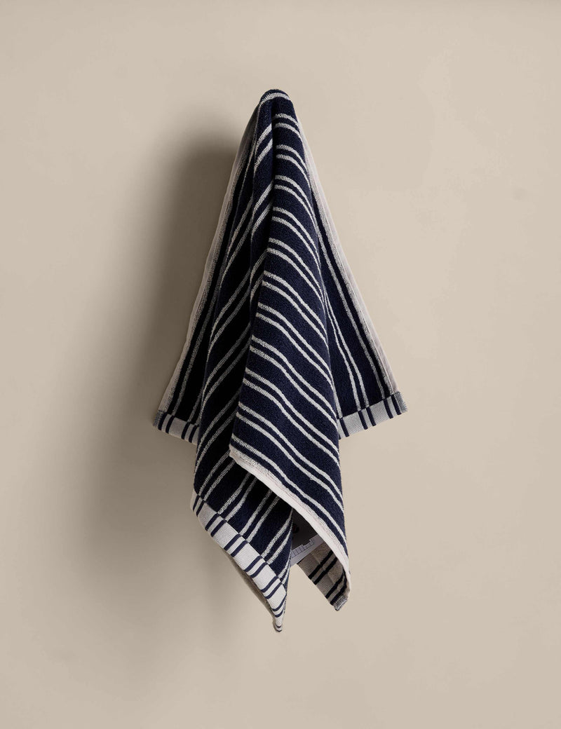 Pure cotton narrow stripe towel 500 GSM, UK version