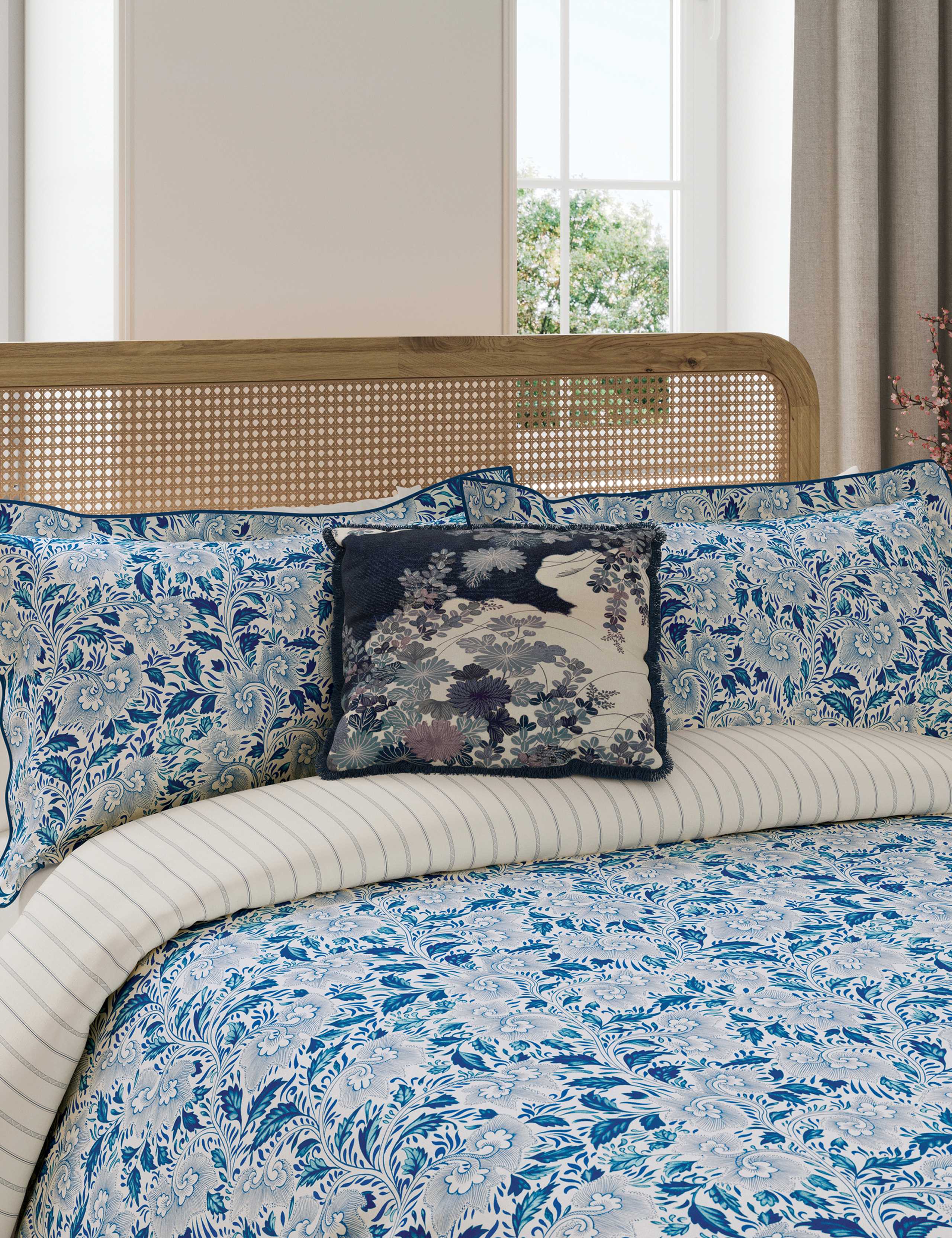 Pure Cotton Ornamental Bloom bedding set, imported from the UK