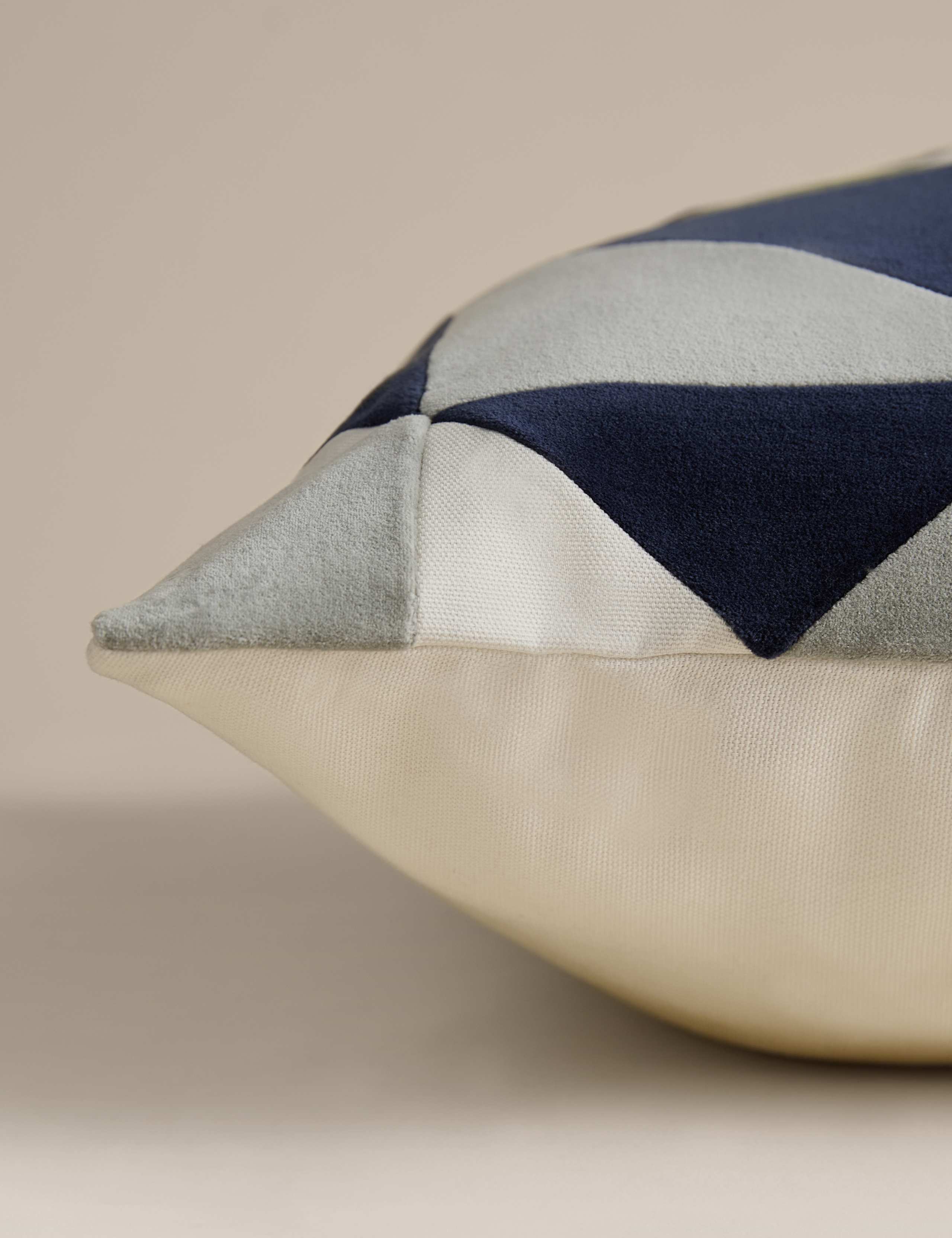 Cotton patchwork cushion cover square 50x50 cm (British brand)