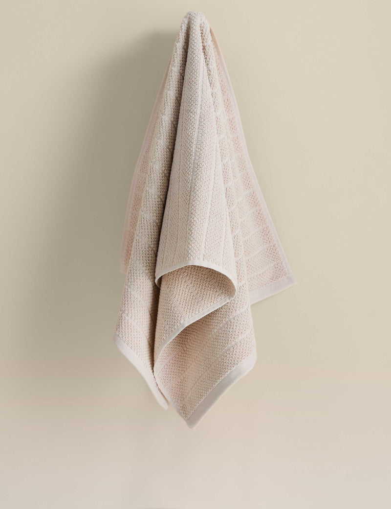 Pure cotton popcorn stripe towel 550gsm, imported from the UK