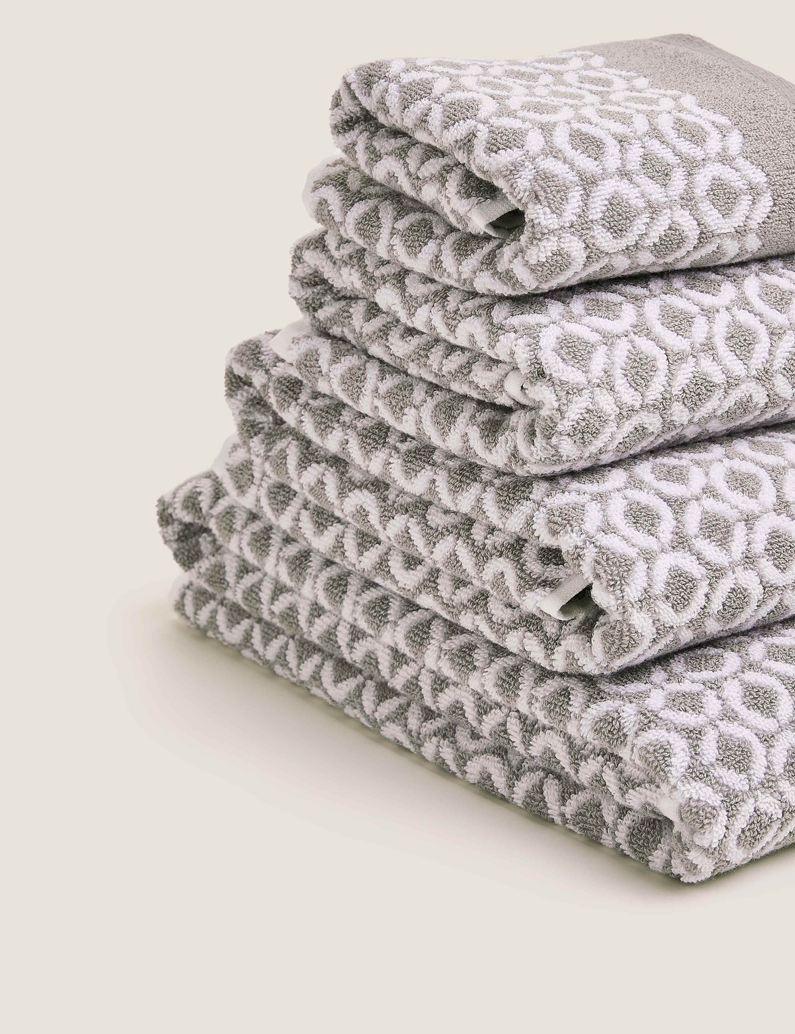 Pure cotton Repeat Links bath towel, imported from the UK