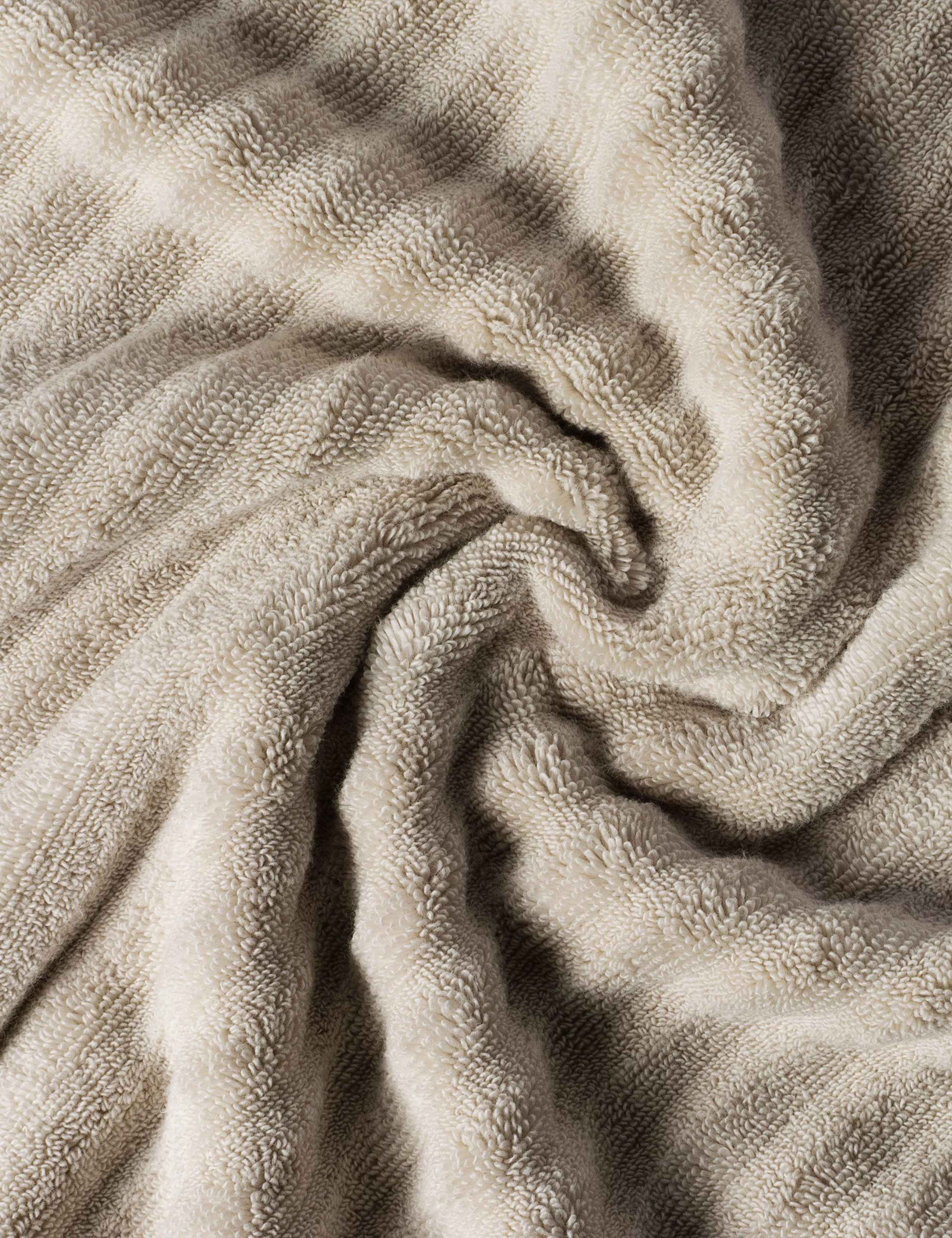 Bedfolk rippled bath towel (British brand)