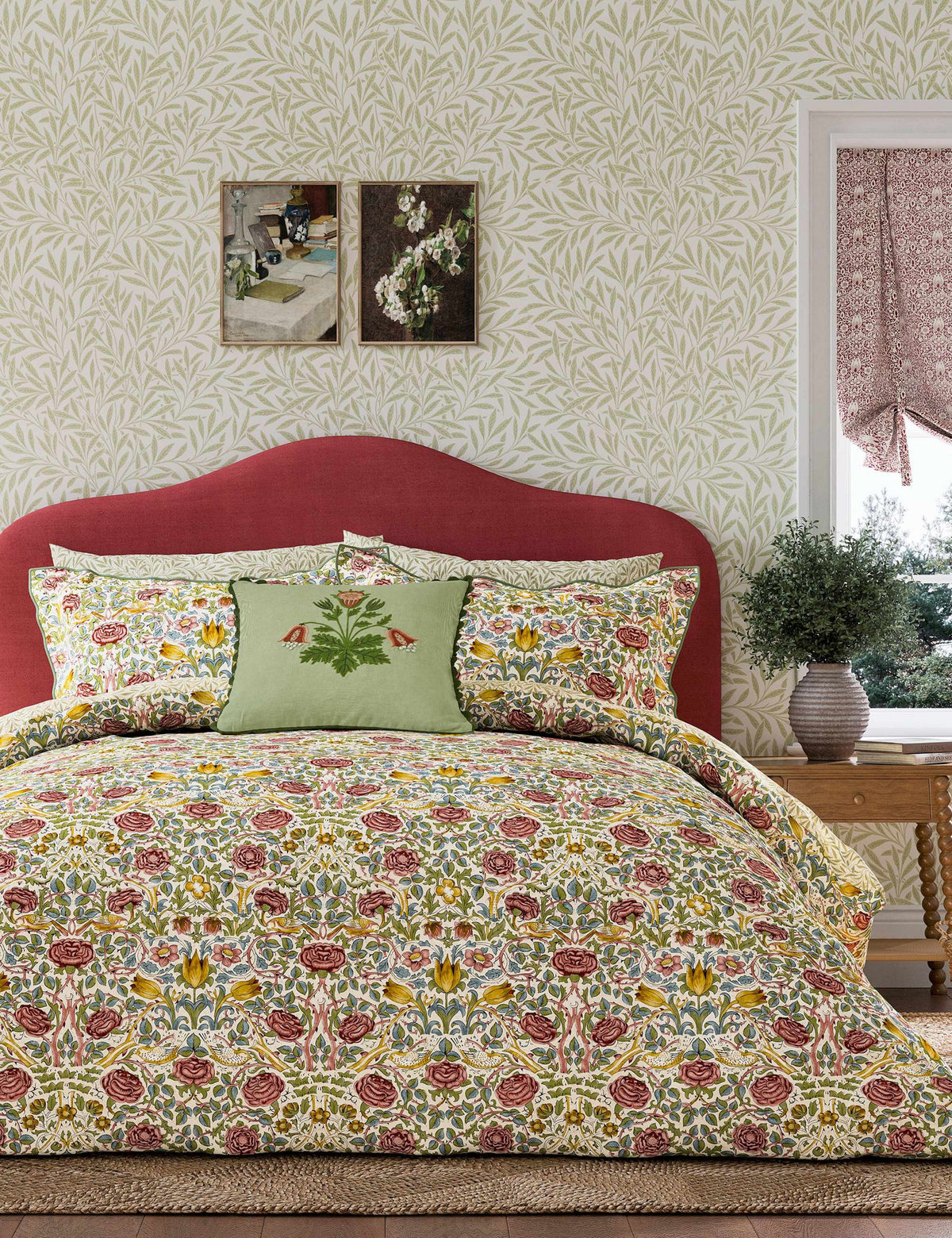 Morris & Co rose bedding set, imported from the UK