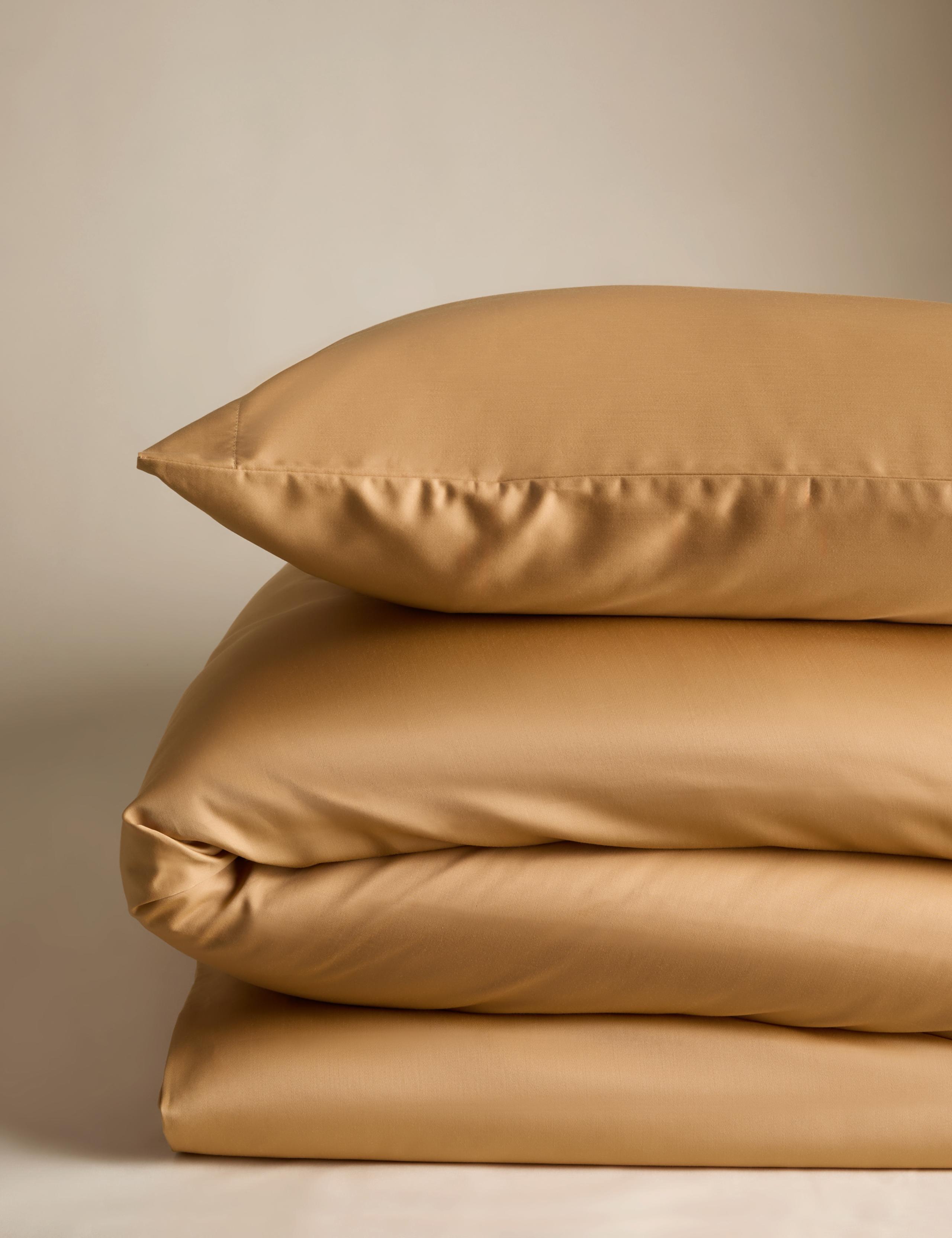 Pure cotton sateen 400 thread count bedding set, imported from the UK