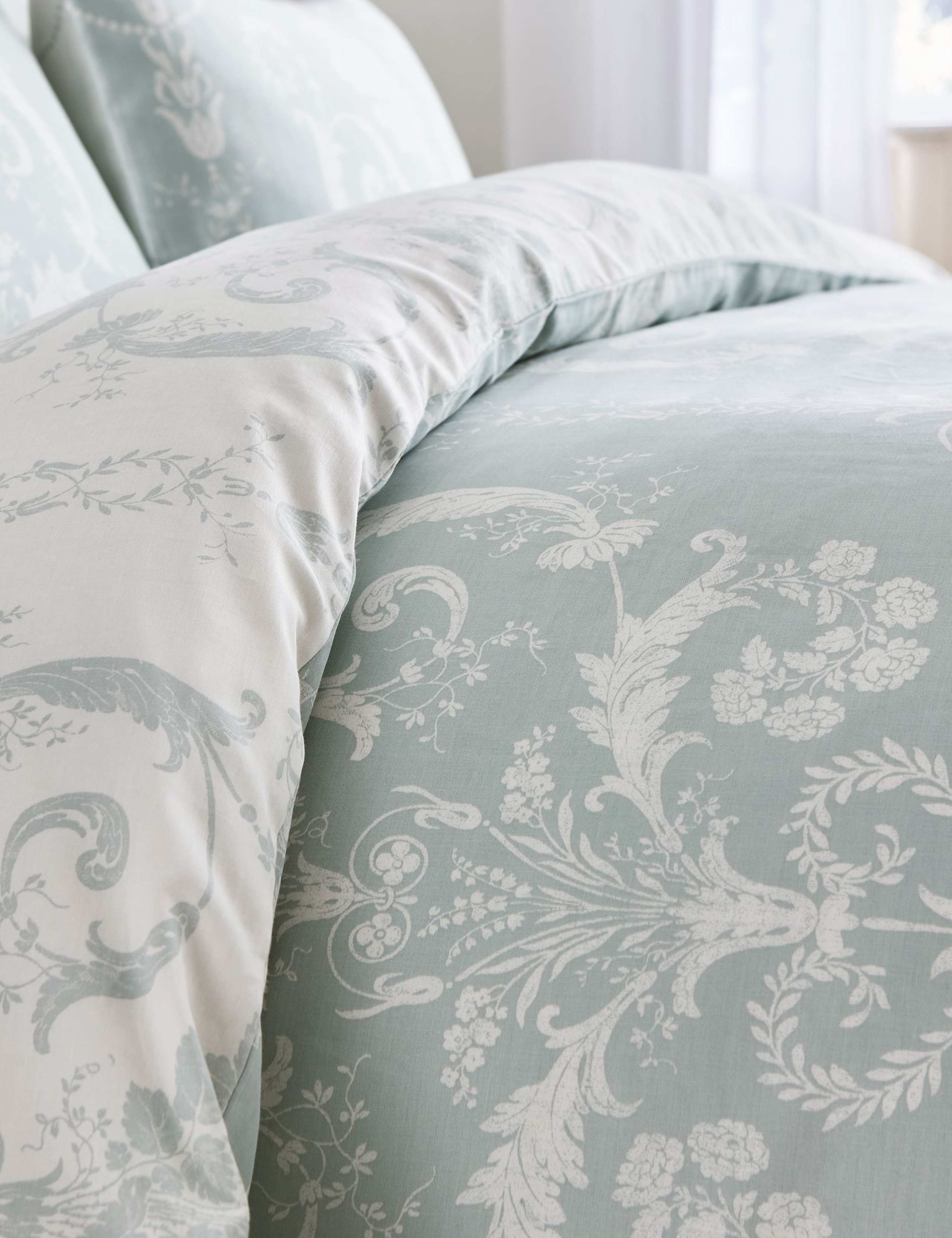 Laura Ashley Josette bedding set, imported from the UK