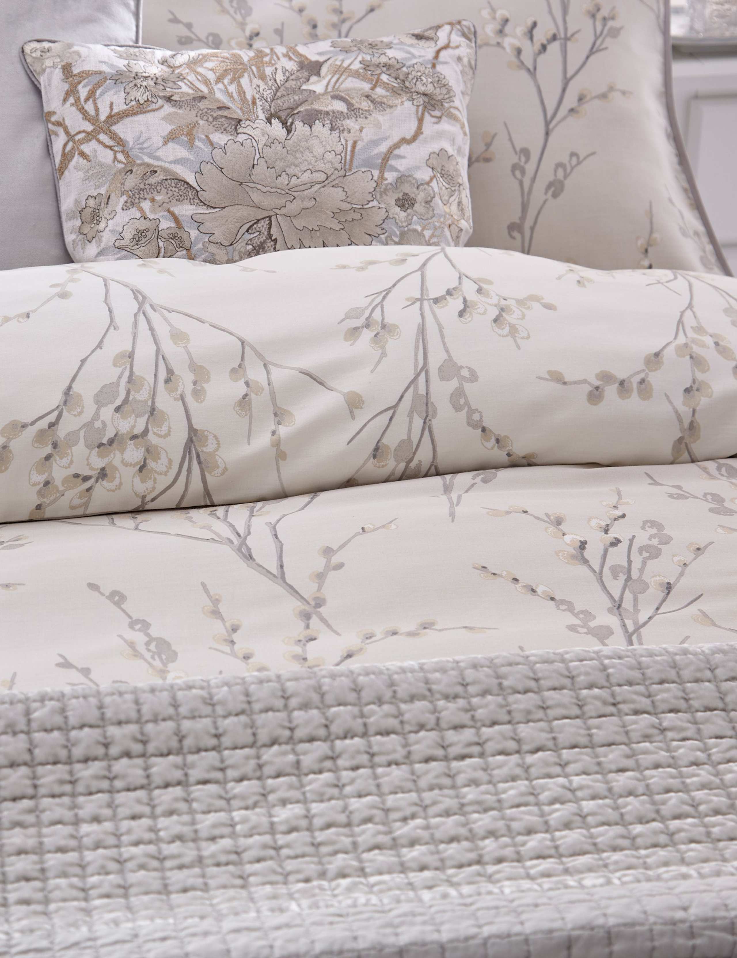 Laura Ashley pure cotton sateen pussy willow bedding set, imported from the UK