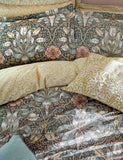 William Morris Spring Thicket bedding set, UK version