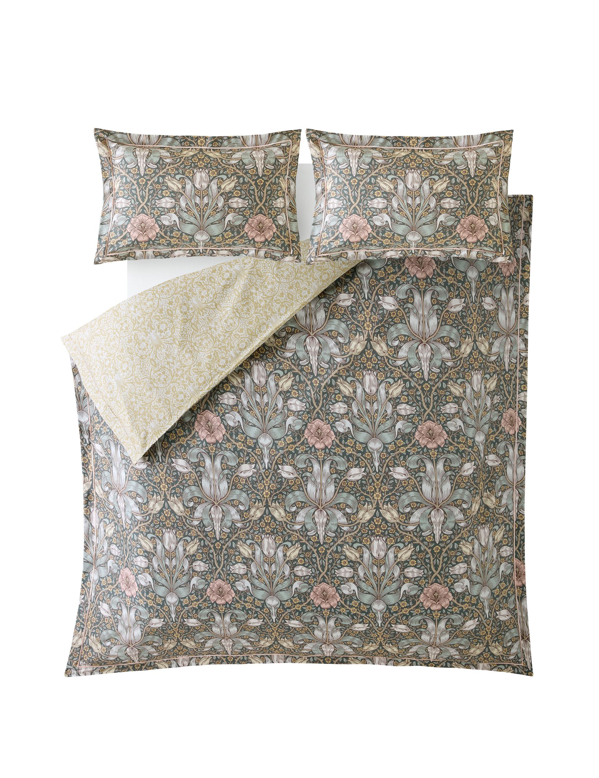 William Morris Spring Thicket bedding set, UK version