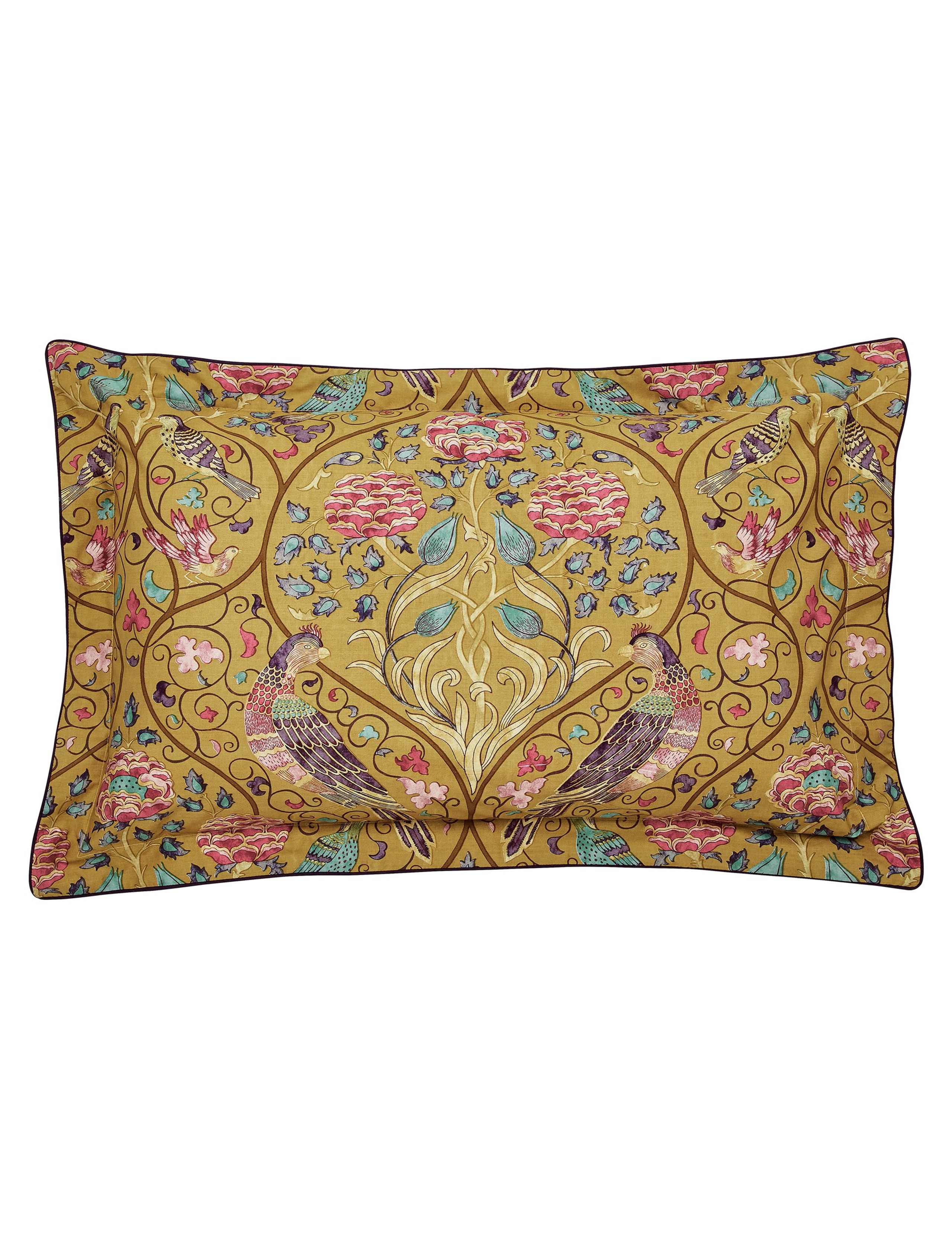Morris & Co Seasons By May bedding set, UK version