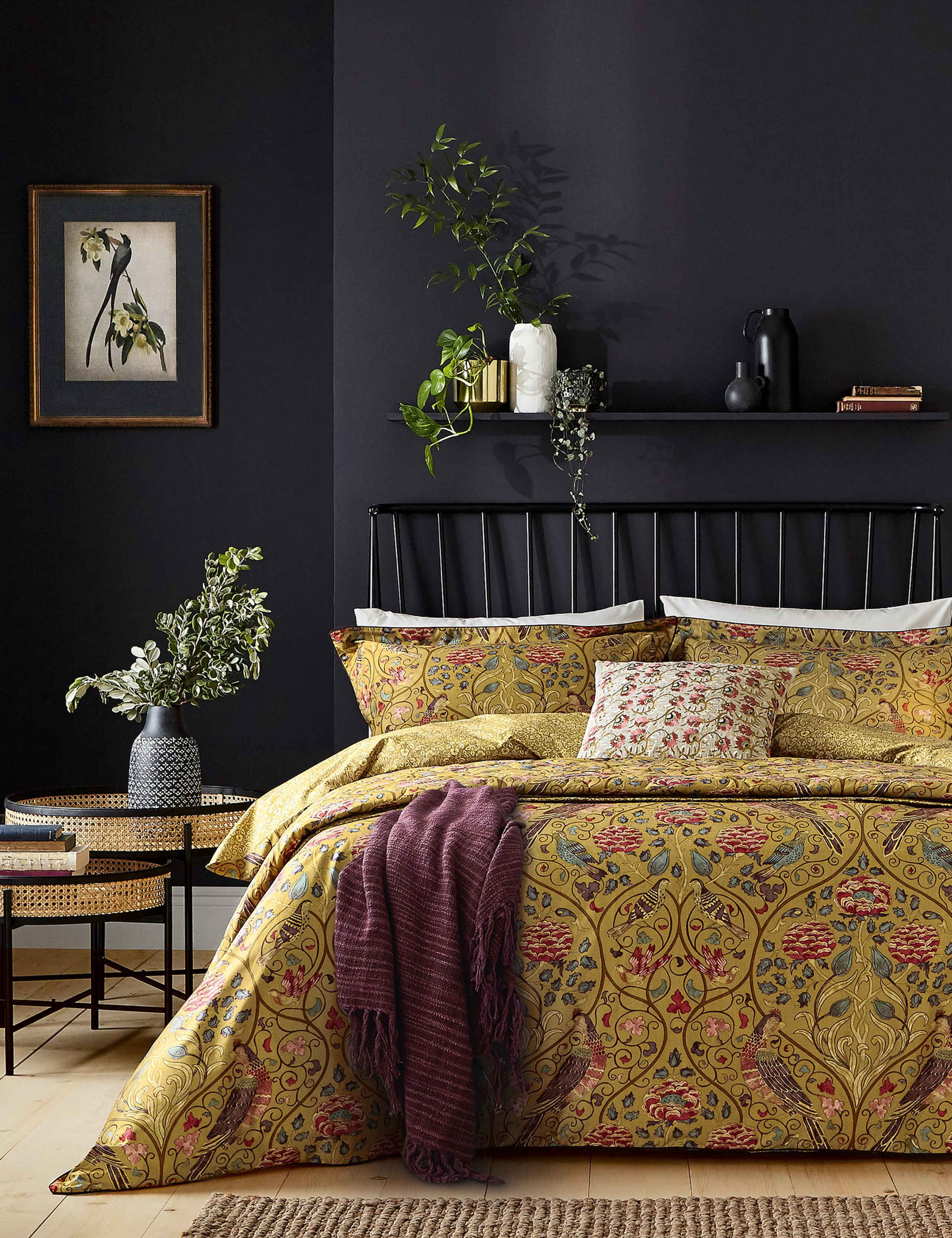 Morris & Co Seasons By May bedding set, UK version