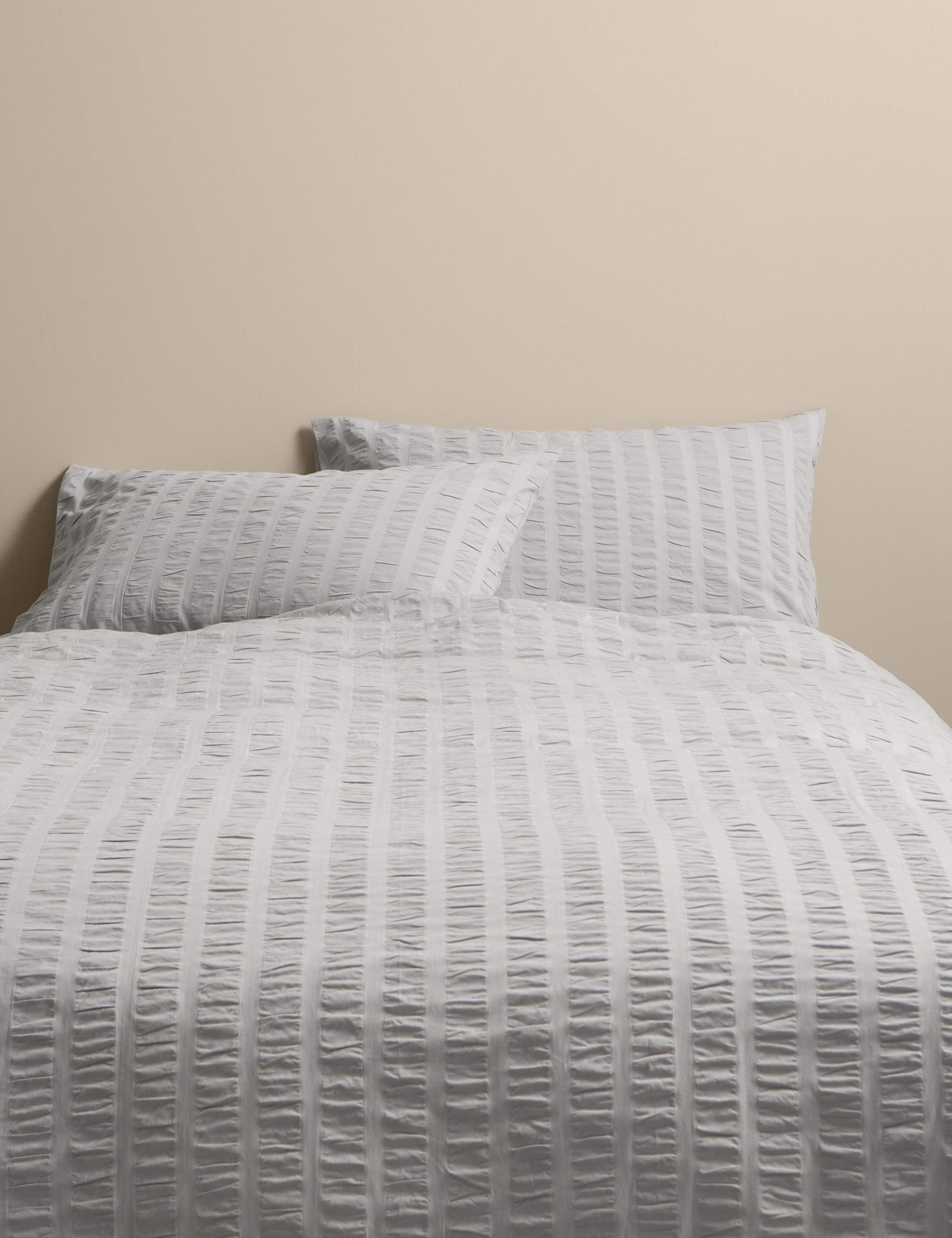 Pure cotton seersucker bedding set, striped pattern - British product