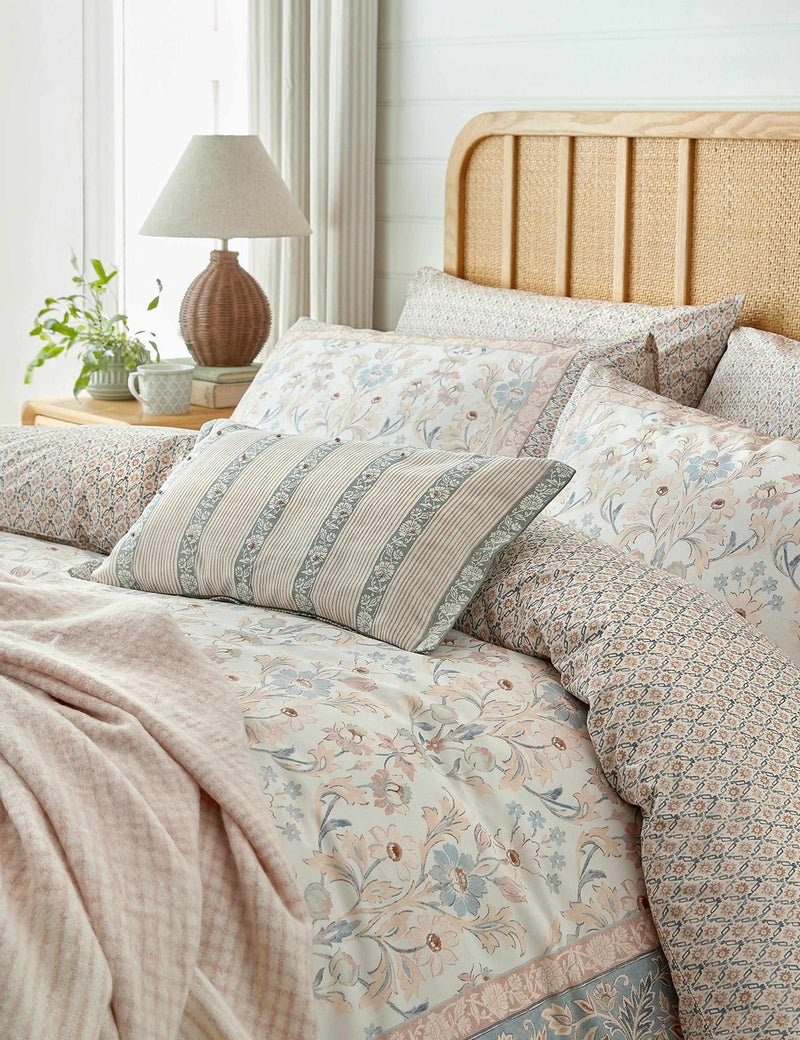 Laura Ashley Semington cushion floral striped 30x50 cm, UK version