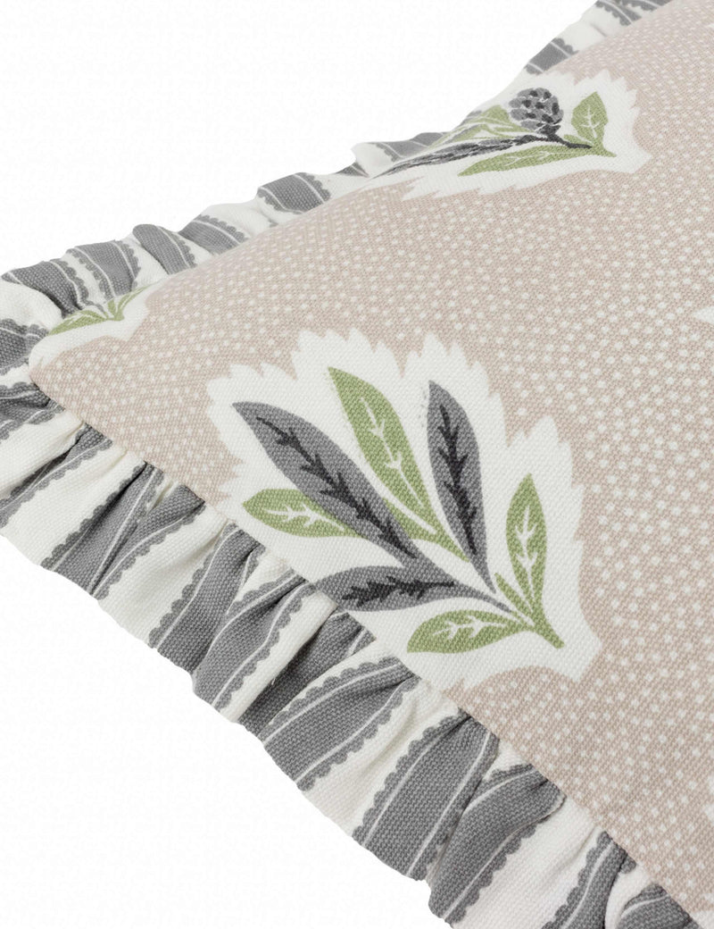 Sanderson pure cotton cushion oak leaf design 50x50cm (British brand)