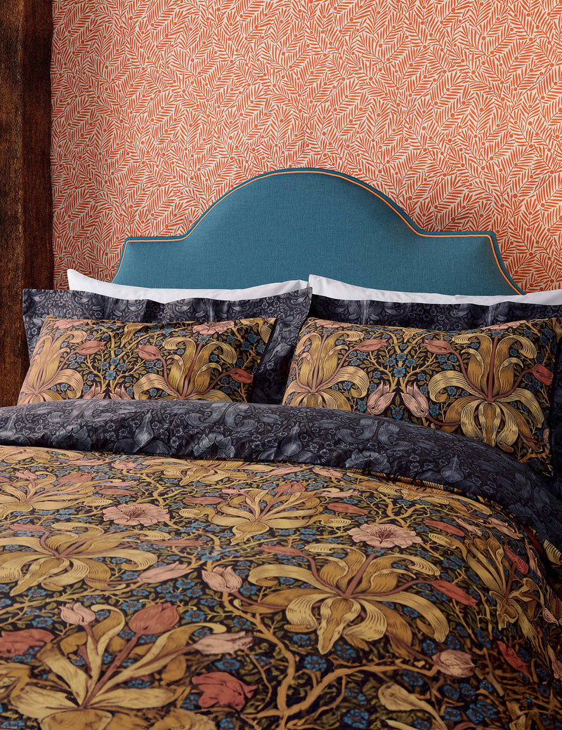Morris & Co Spring Thicket bedding set in cotton percale (British brand)