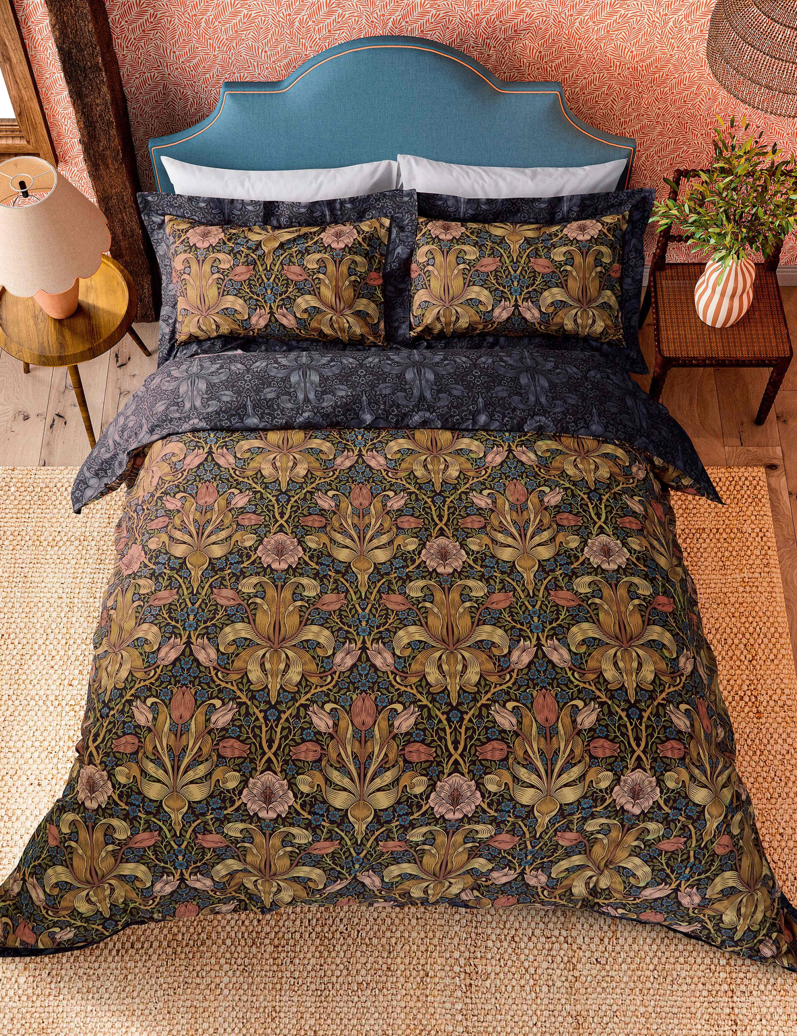 Morris & Co Spring Thicket bedding set in cotton percale (British brand)