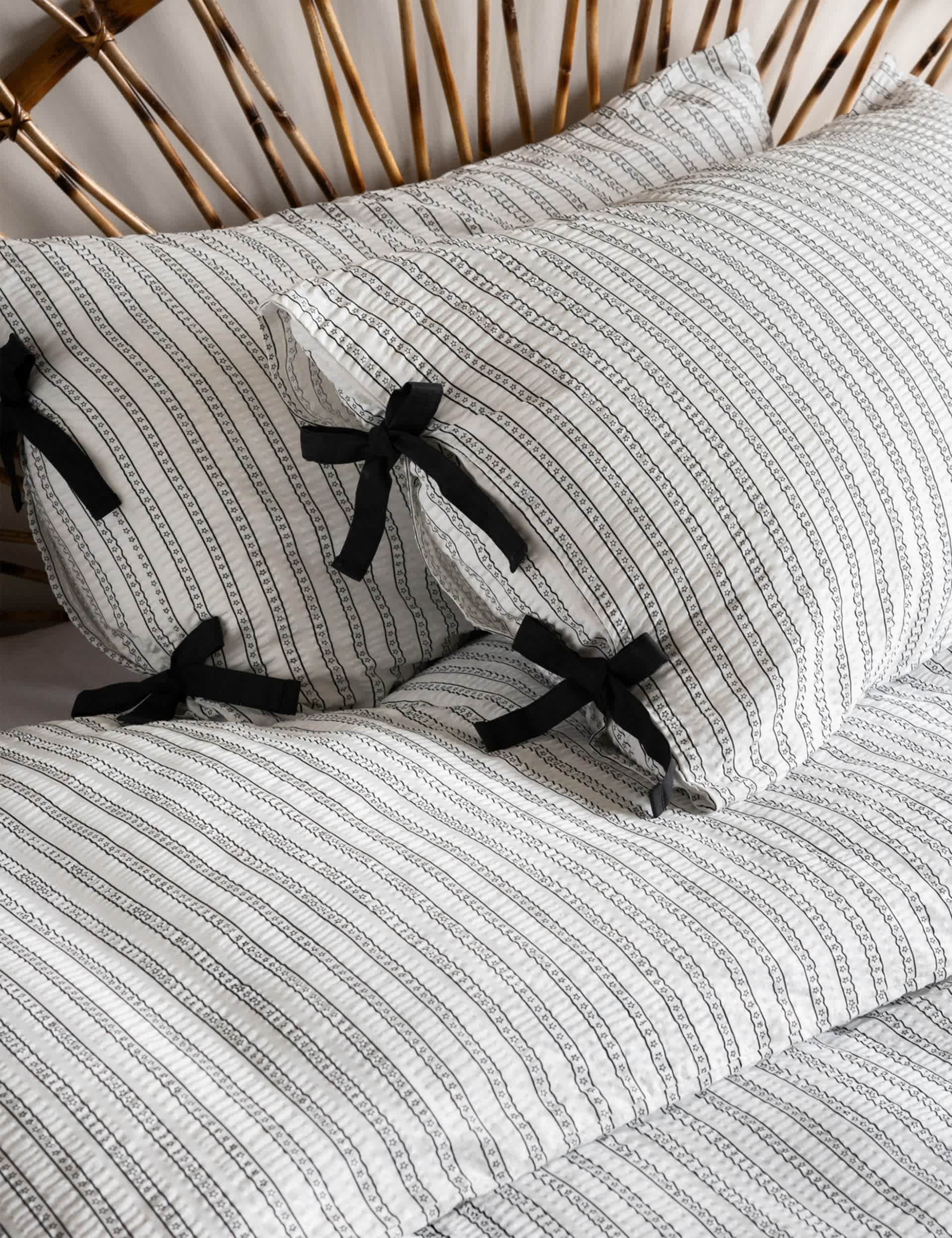 Rockett St George star struck stripe duvet set (British brand)