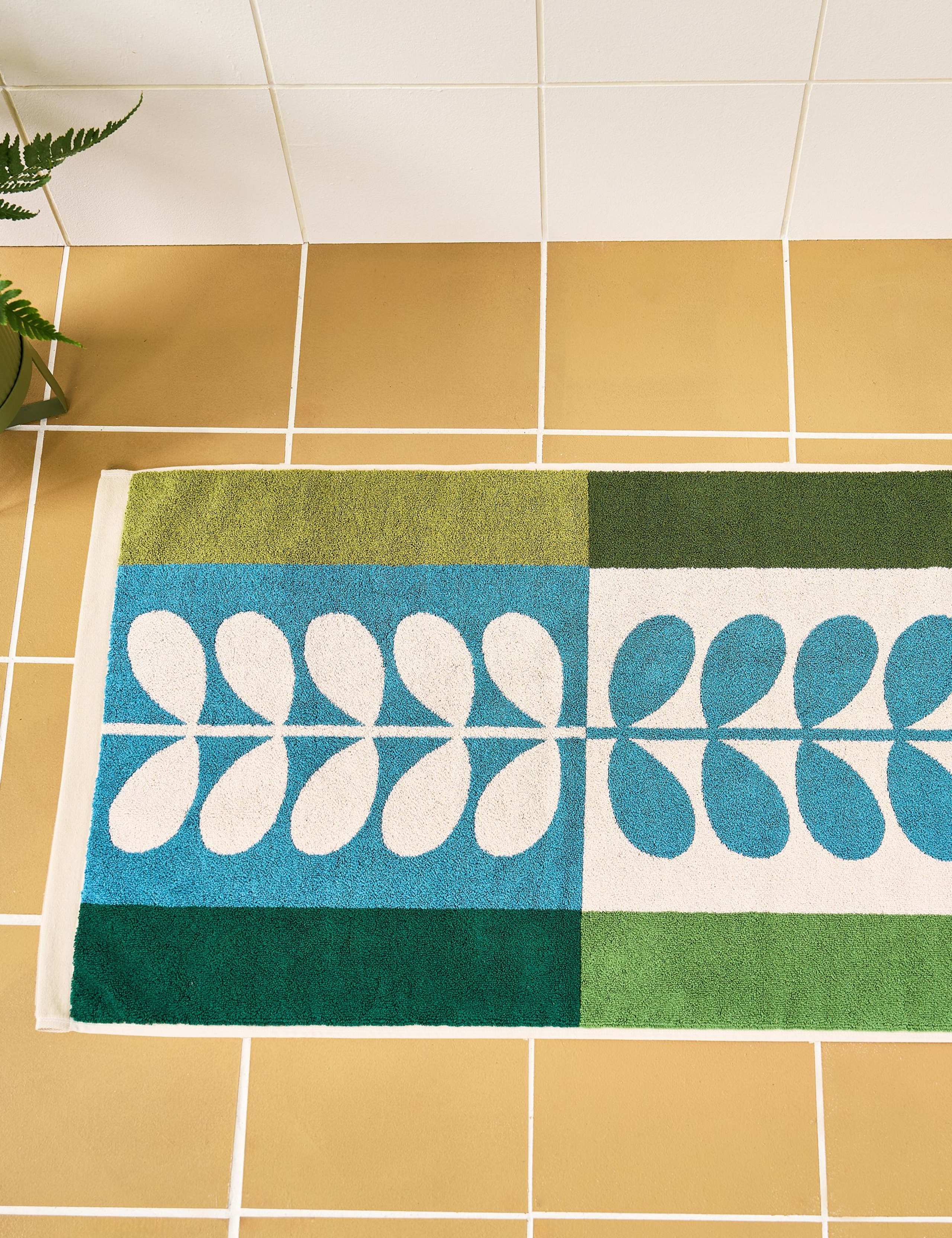 Orla Kiely stem check bath mat 90x50 cm, imported from the UK