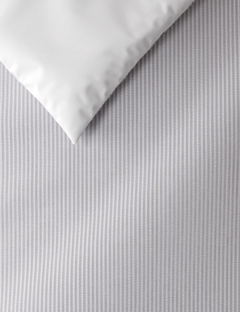 Cotton striped seersucker bedding set, imported from the UK