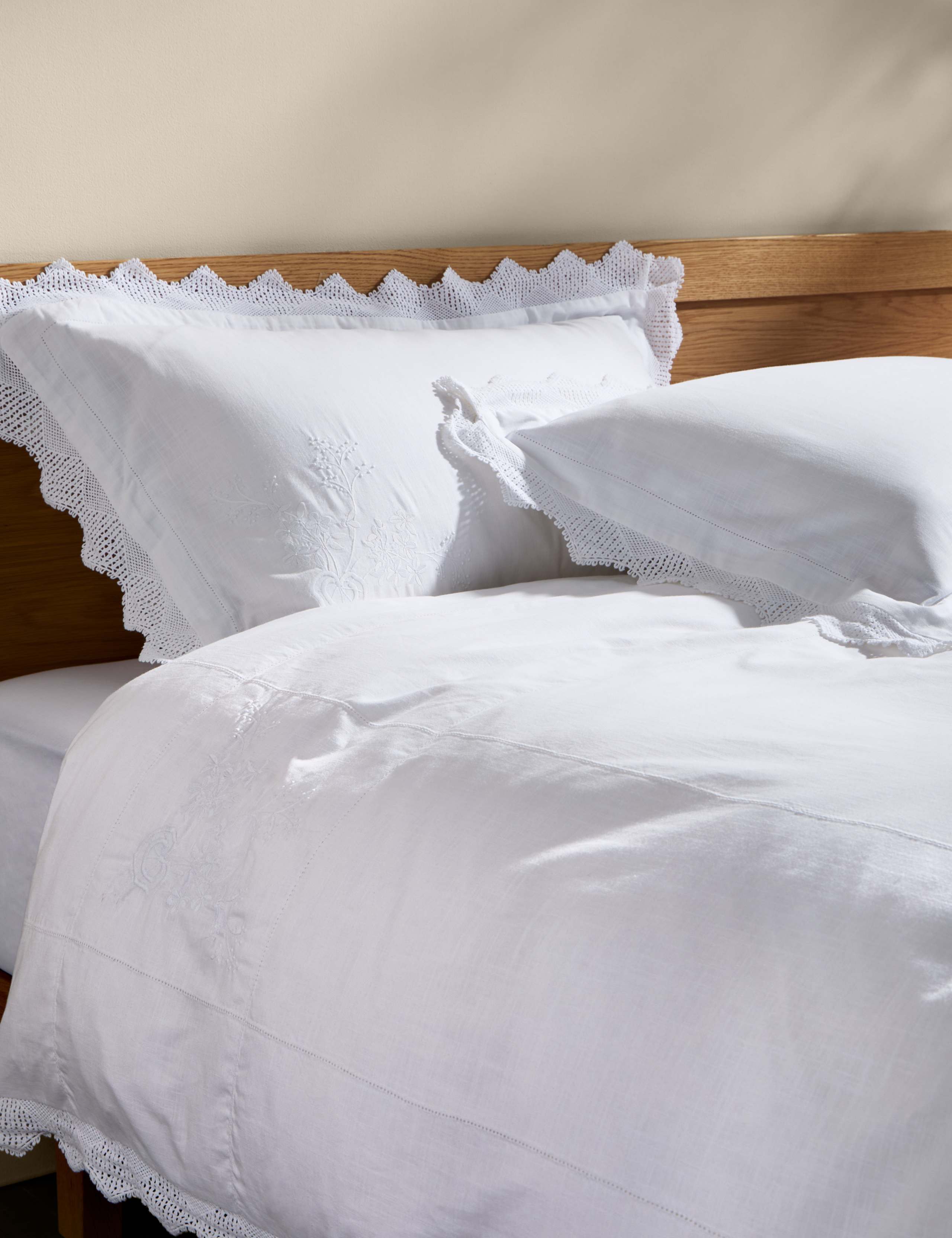 Pure cotton vintage lace embroidered bedding set, imported from the UK