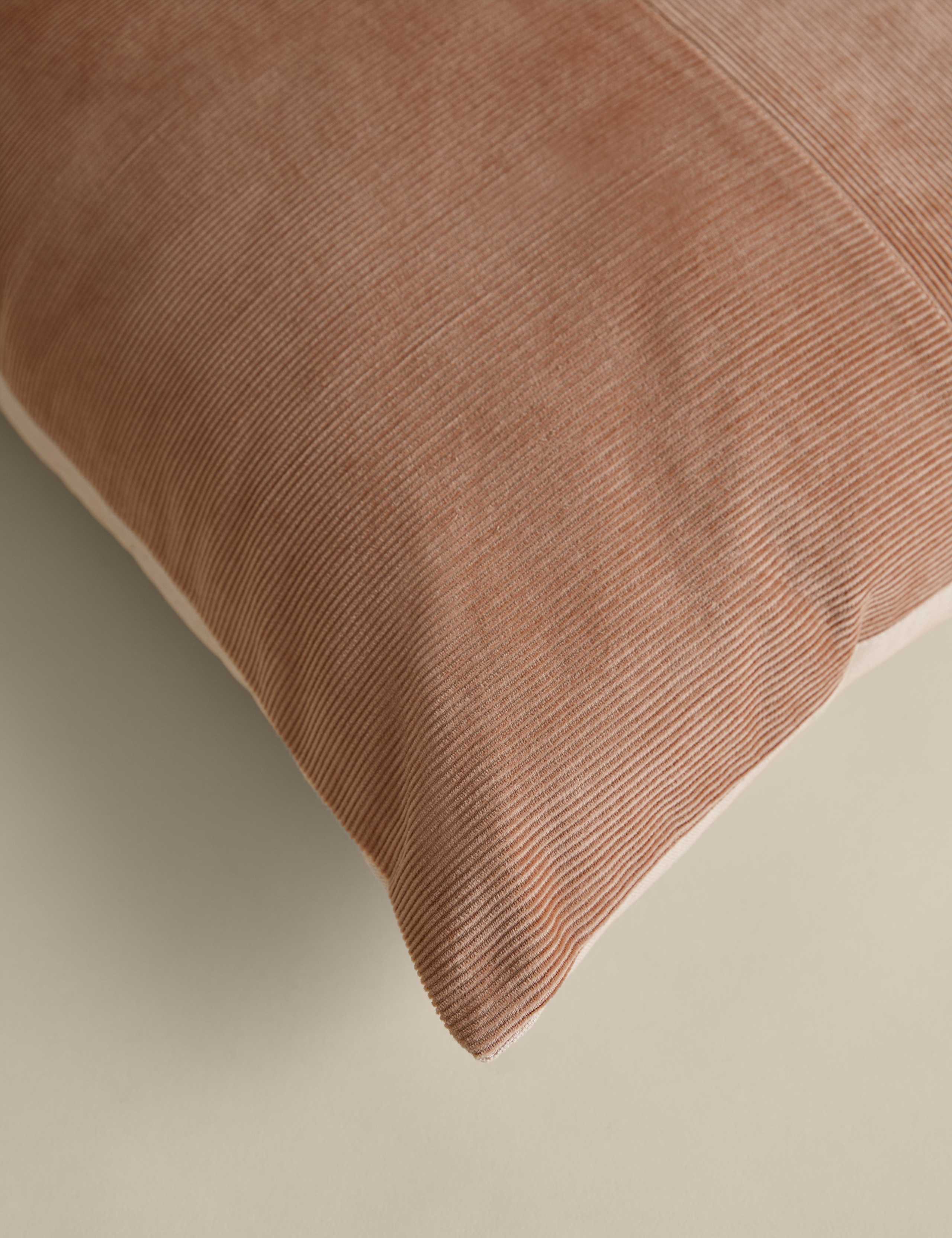 Washed cotton cord cushion 45 cm - British product