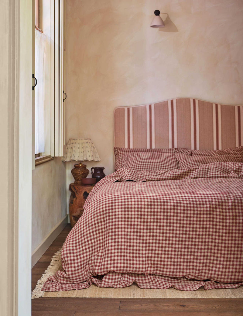 Piglet in Bed gingham linen duvet cover (British brand)