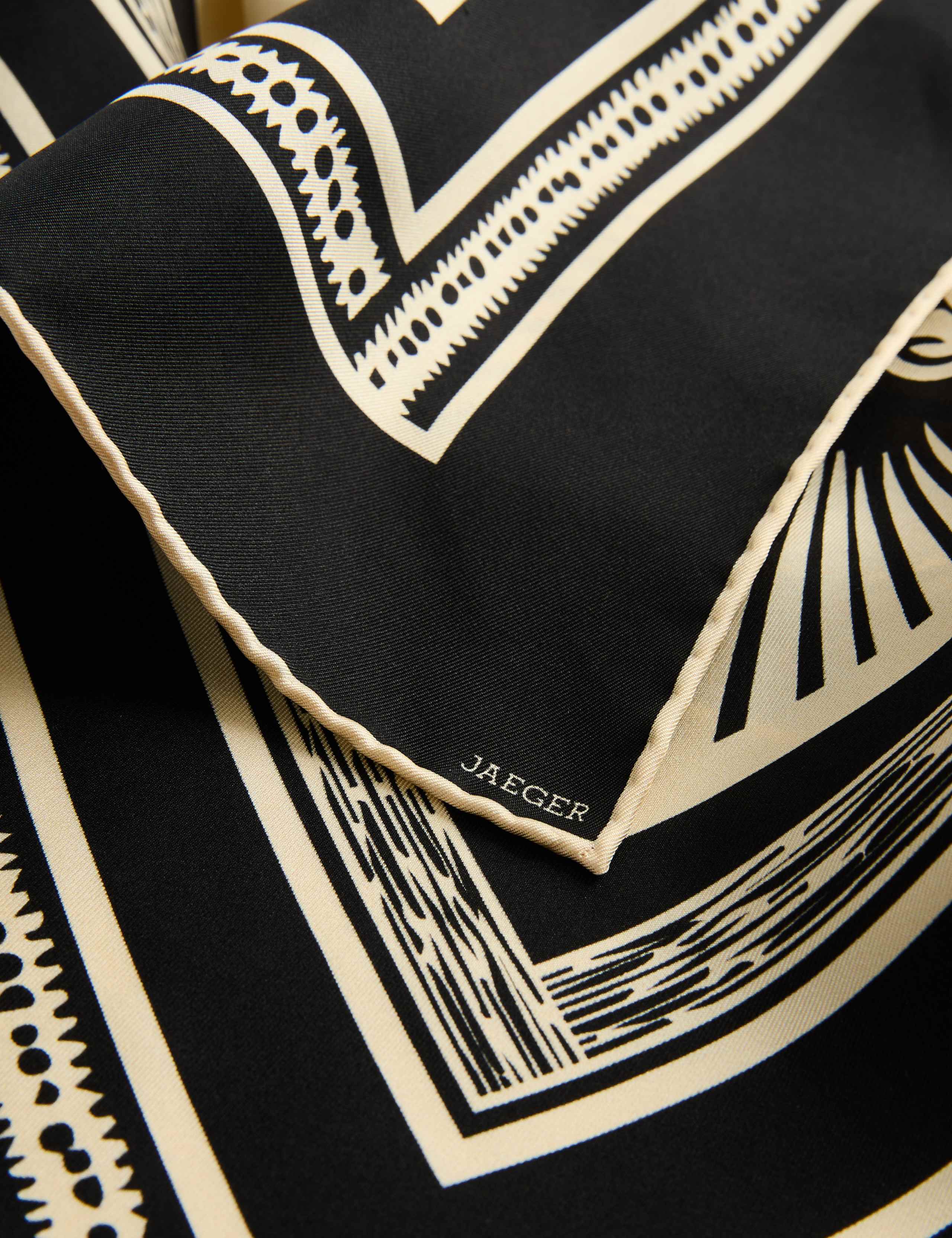 Jaeger pure silk printed scarf 64 cm, UK version