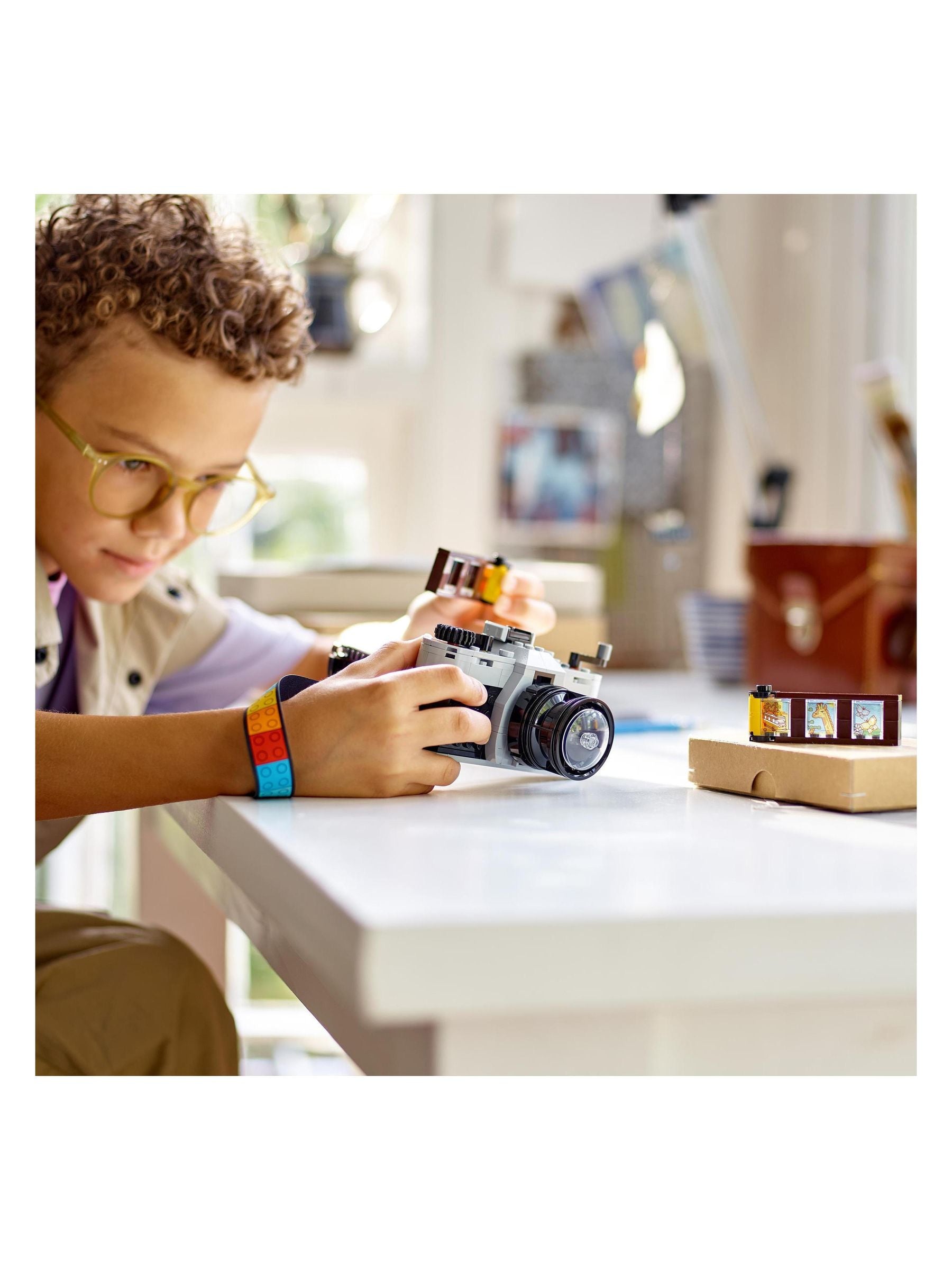 LEGO Creator 3in1 Retro Camera building set 261 pieces - British product