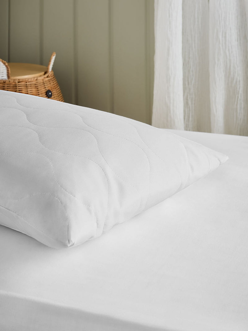 Kids stain resistant pillow protector, UK version