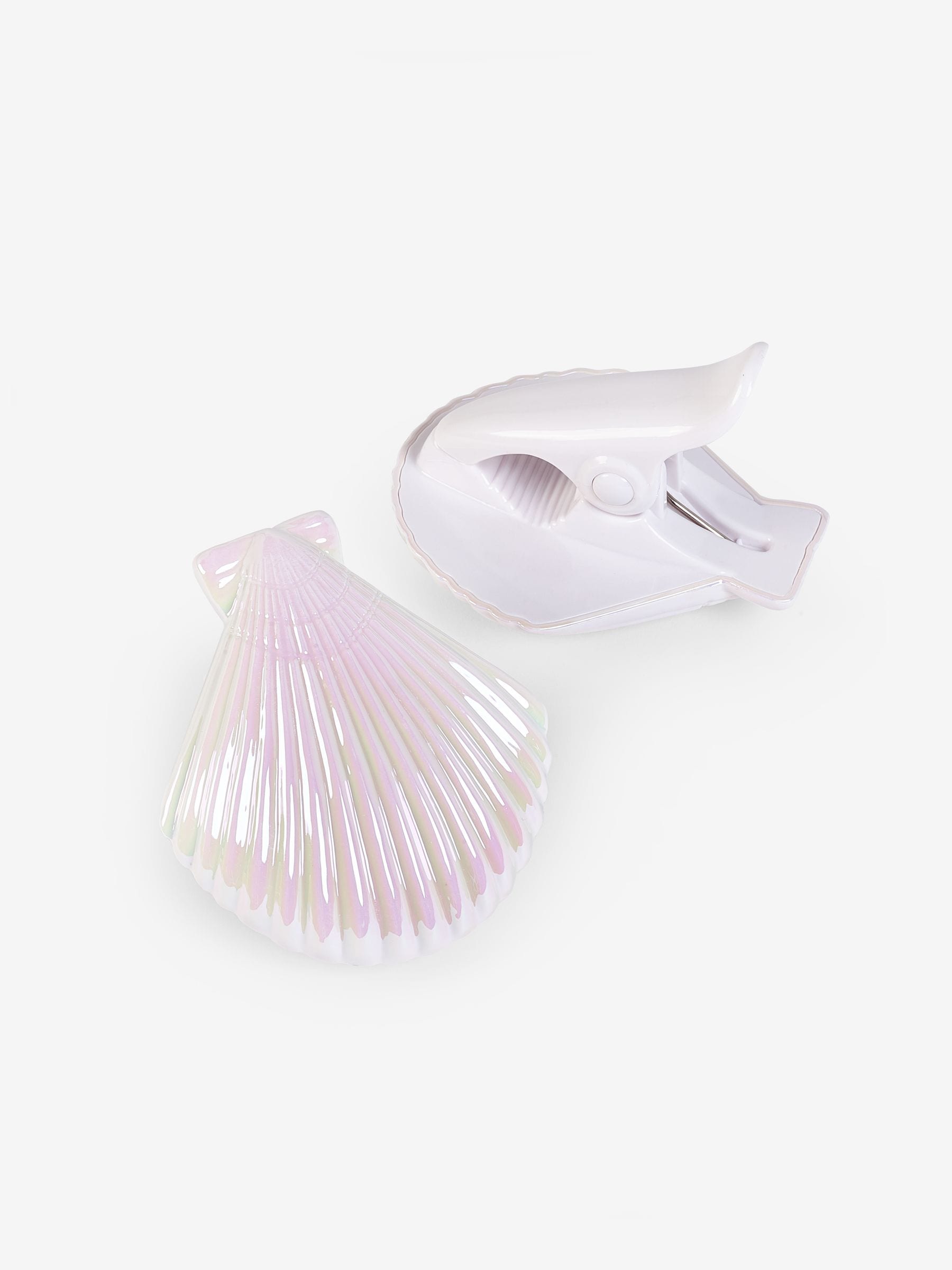White shell beach towel clips 2 pack - British product
