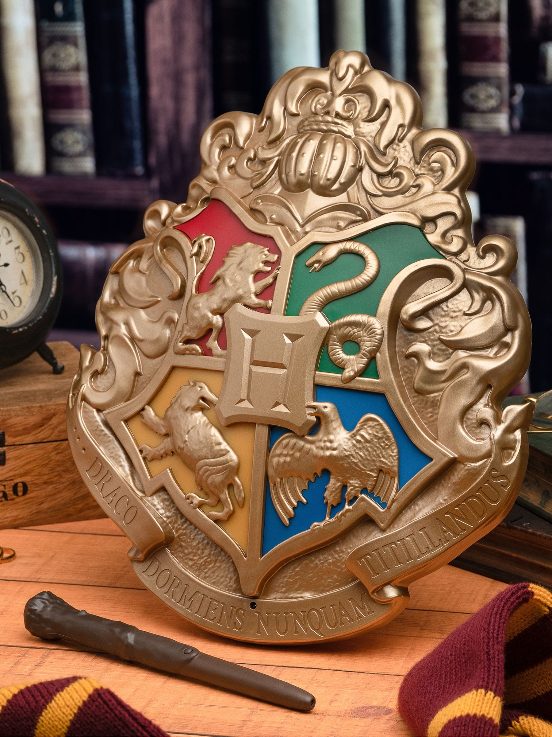 Harry Potter Hogwarts Crest Light 35cm, imported from the UK