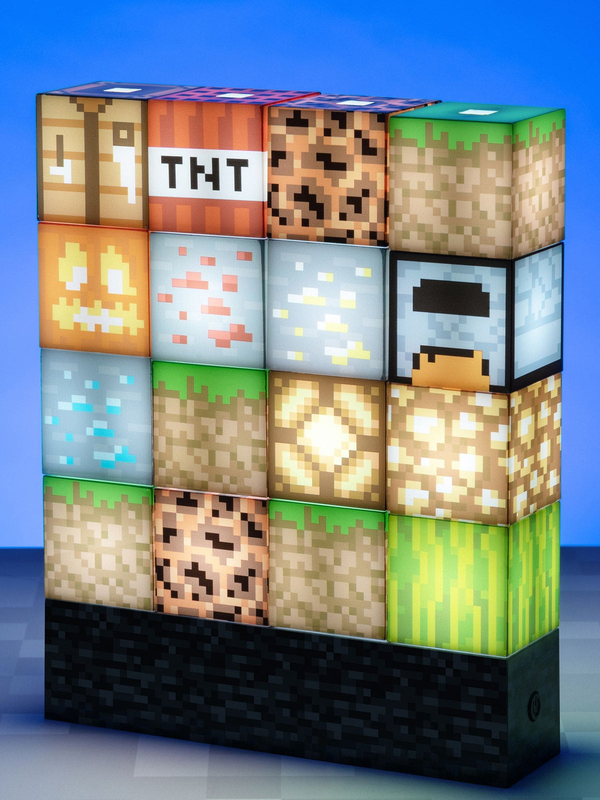 Minecraft block building light with 16 blocks (British brand)