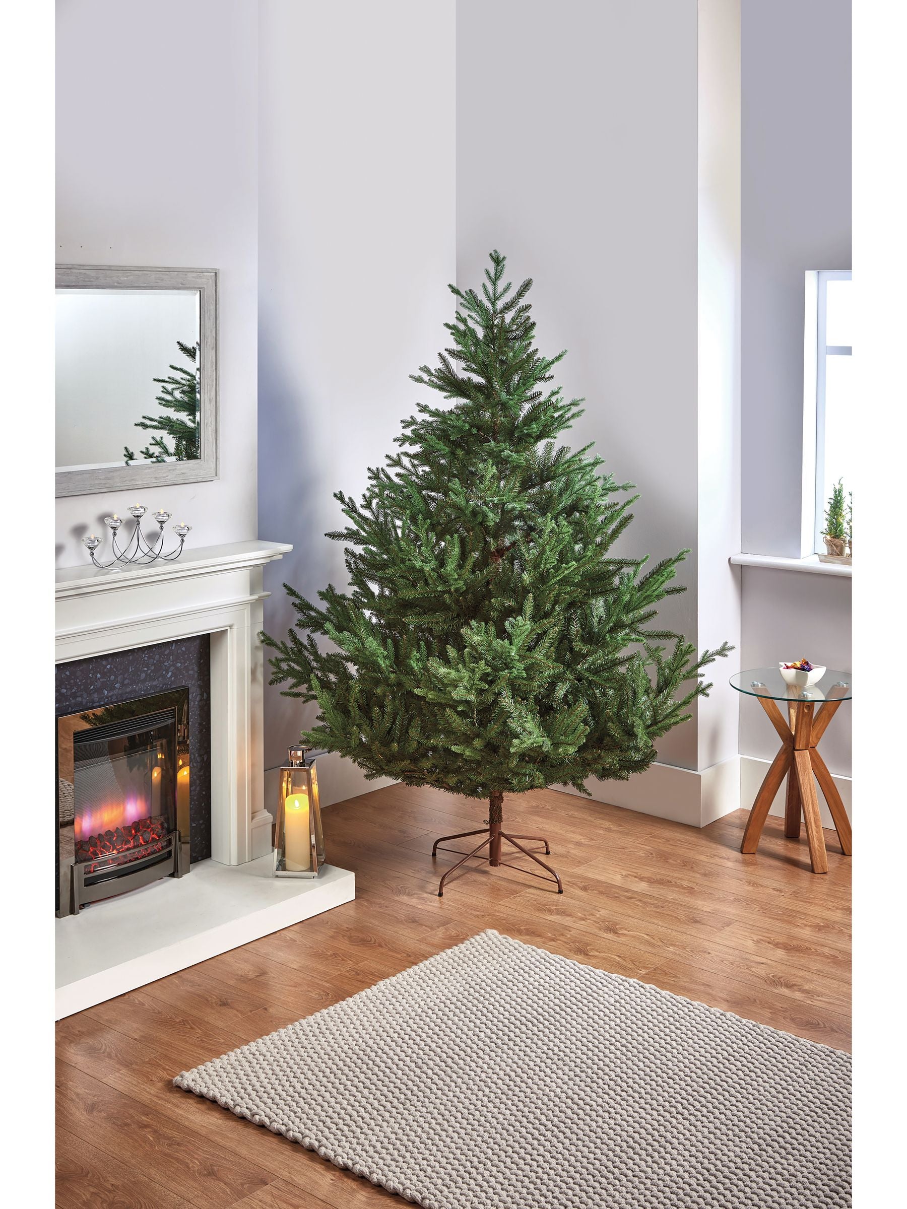 Premier Decorations Glenshee Spruce artificial Christmas tree 6ft, imported from the UK