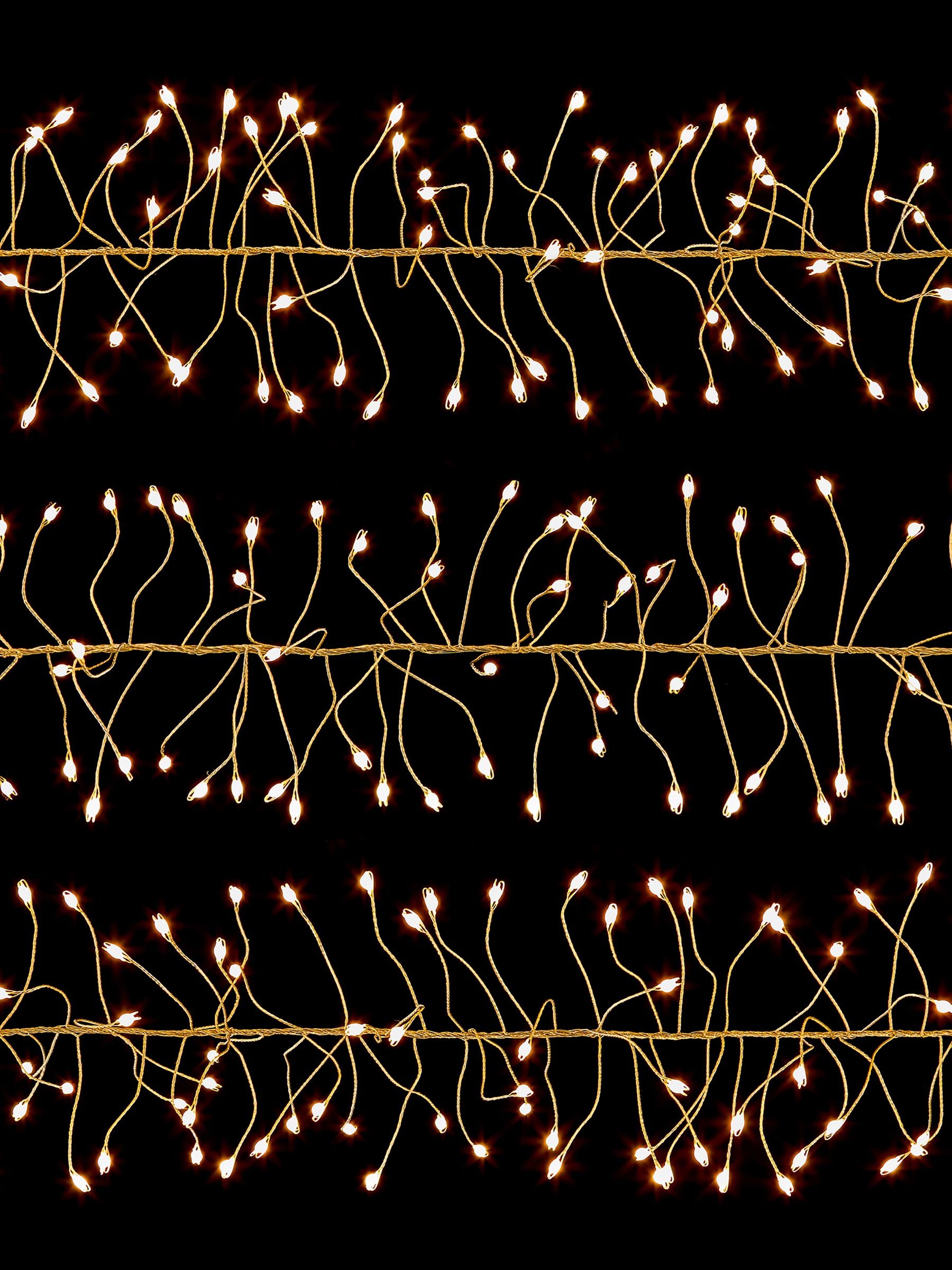 Premier Decorations 430 LED warm white Christmas garland 2.7m - British product