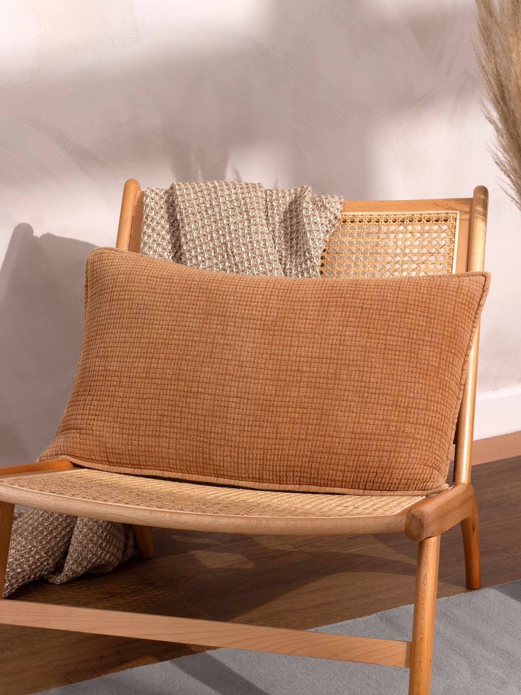 Yard Ribble cushion natural beige 60x40cm - British product