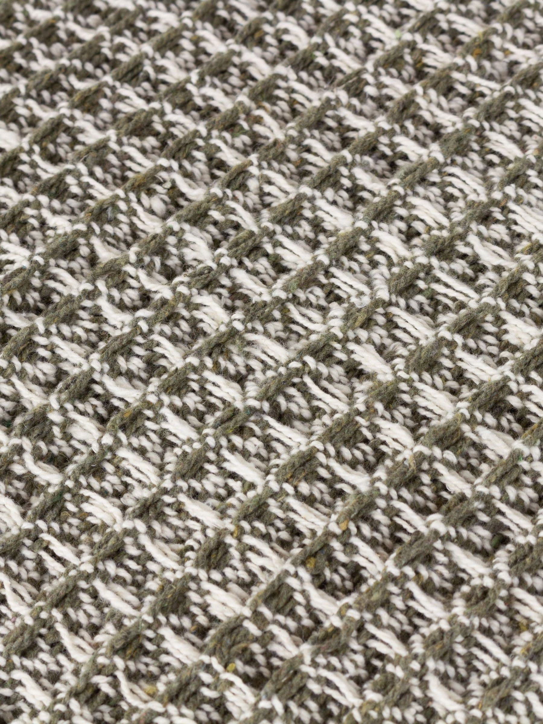 Yard Lichen Green Lorne waffle throw 200x150cm - British product