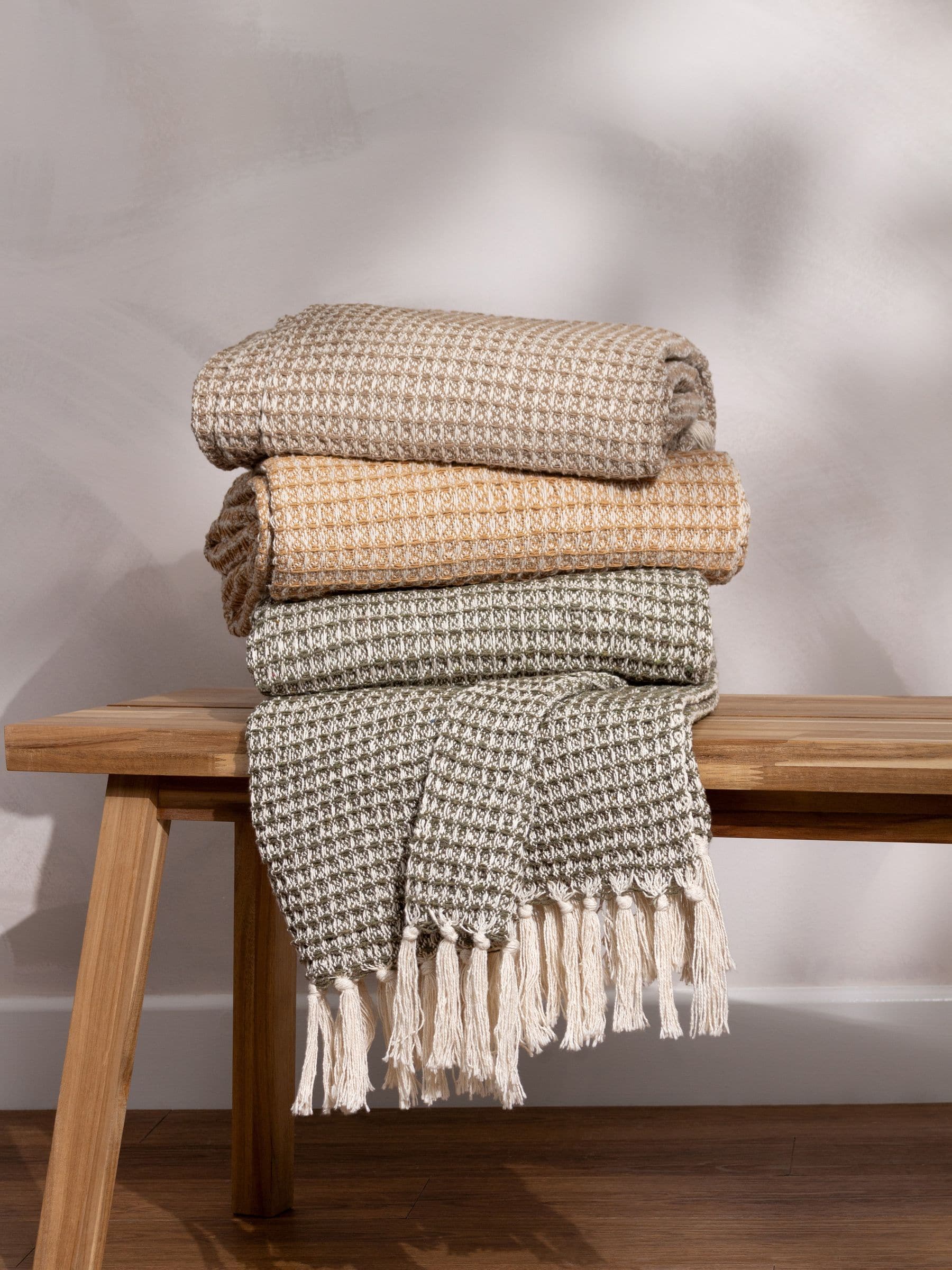 Yard Lichen Green Lorne waffle throw 200x150cm - British product