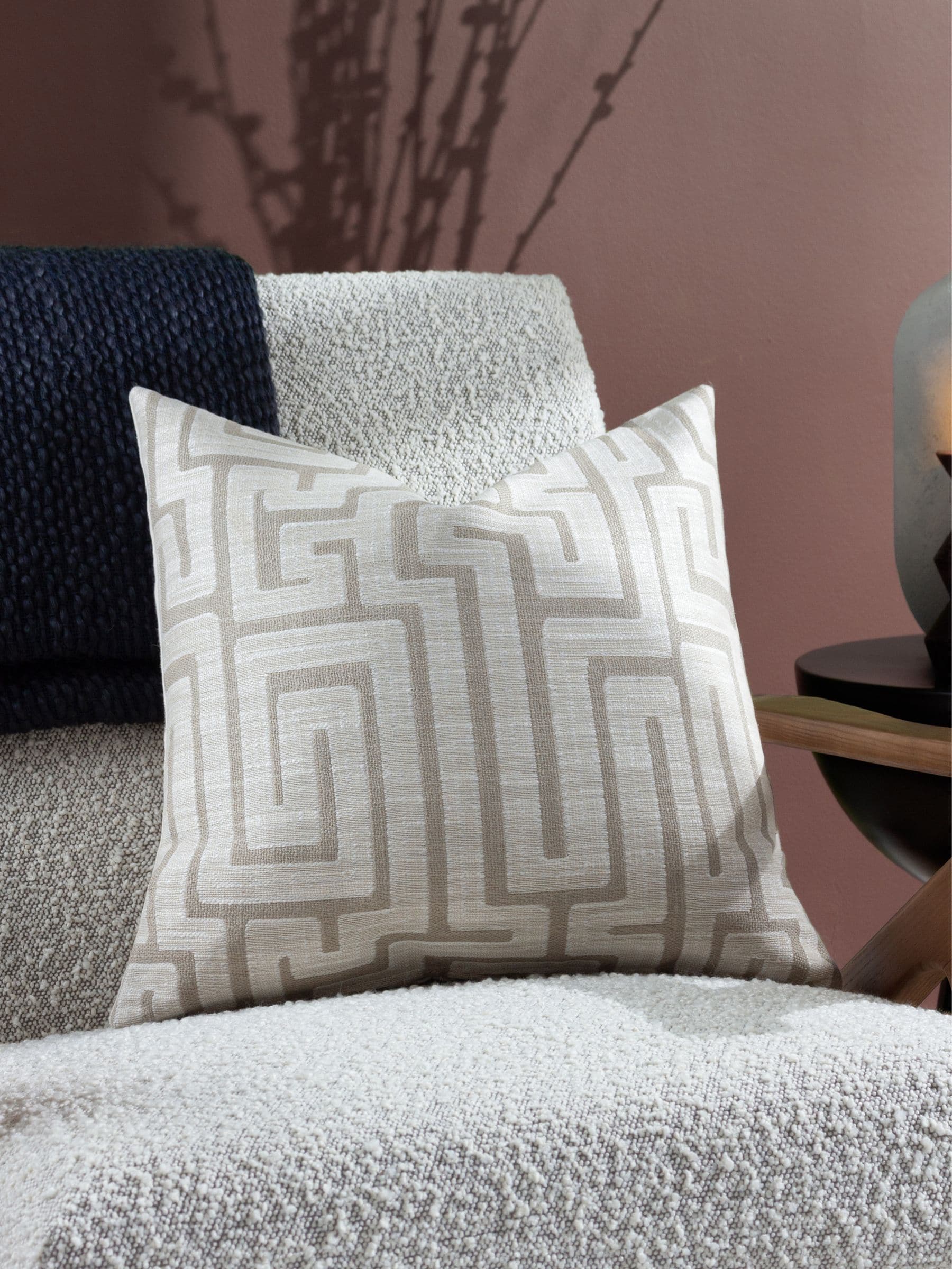 HÖEM Lauder Jacquard cushion ecru 45x45cm, UK version