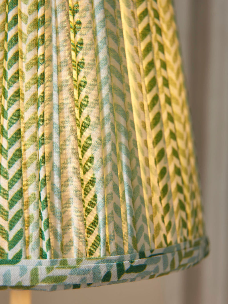 Nina Campbell Larch Table Lamp green and white - British product