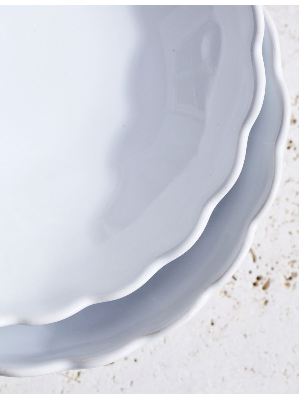 The White Company Portobello scalloped stoneware bowls, set of two, UK version