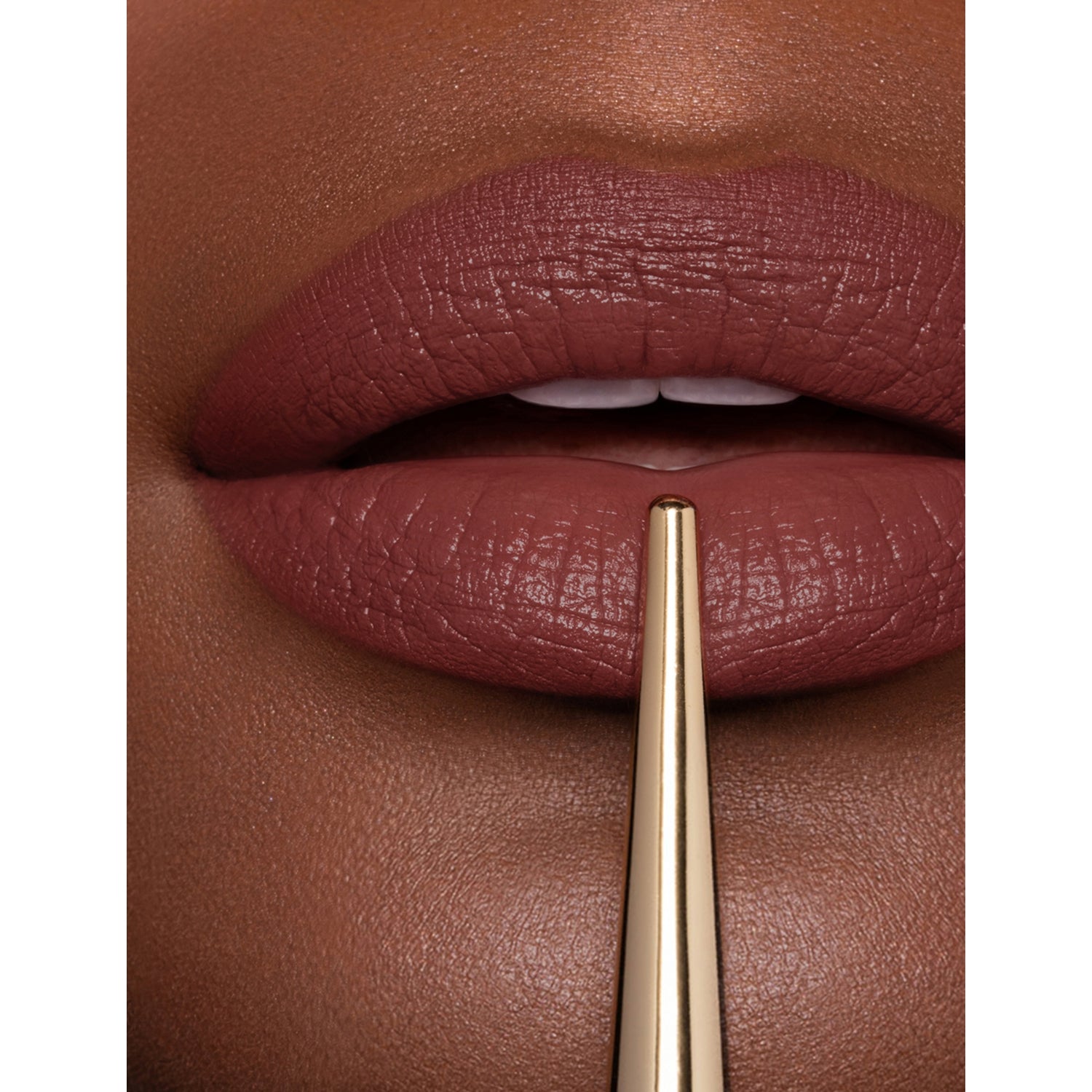 Hourglass Confessions ultra slim high intensity refillable lipstick 0.9g (British brand)