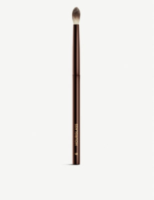 Hourglass No 6 tapered blender brush - British product
