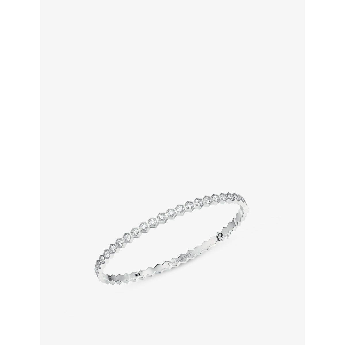 Bee de Chaumet 18ct white-gold and 1.86ct diamond bangle - 16cm