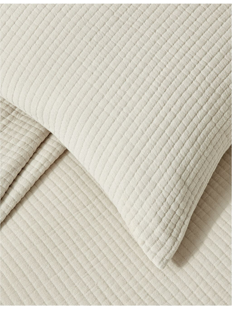 The White Company Florian double cotton bedspread (British brand)