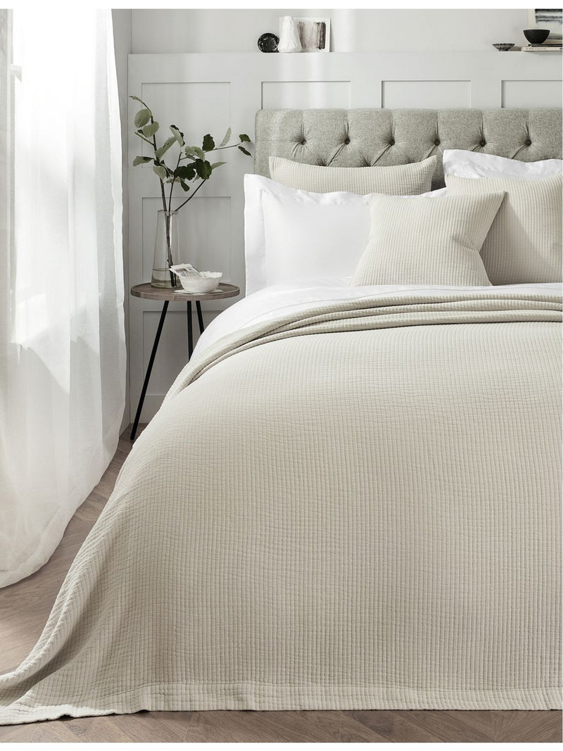 The White Company cushion cover Florian 65cm, UK version