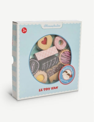 Le Toy Van wooden biscuit set 9 pieces, UK version