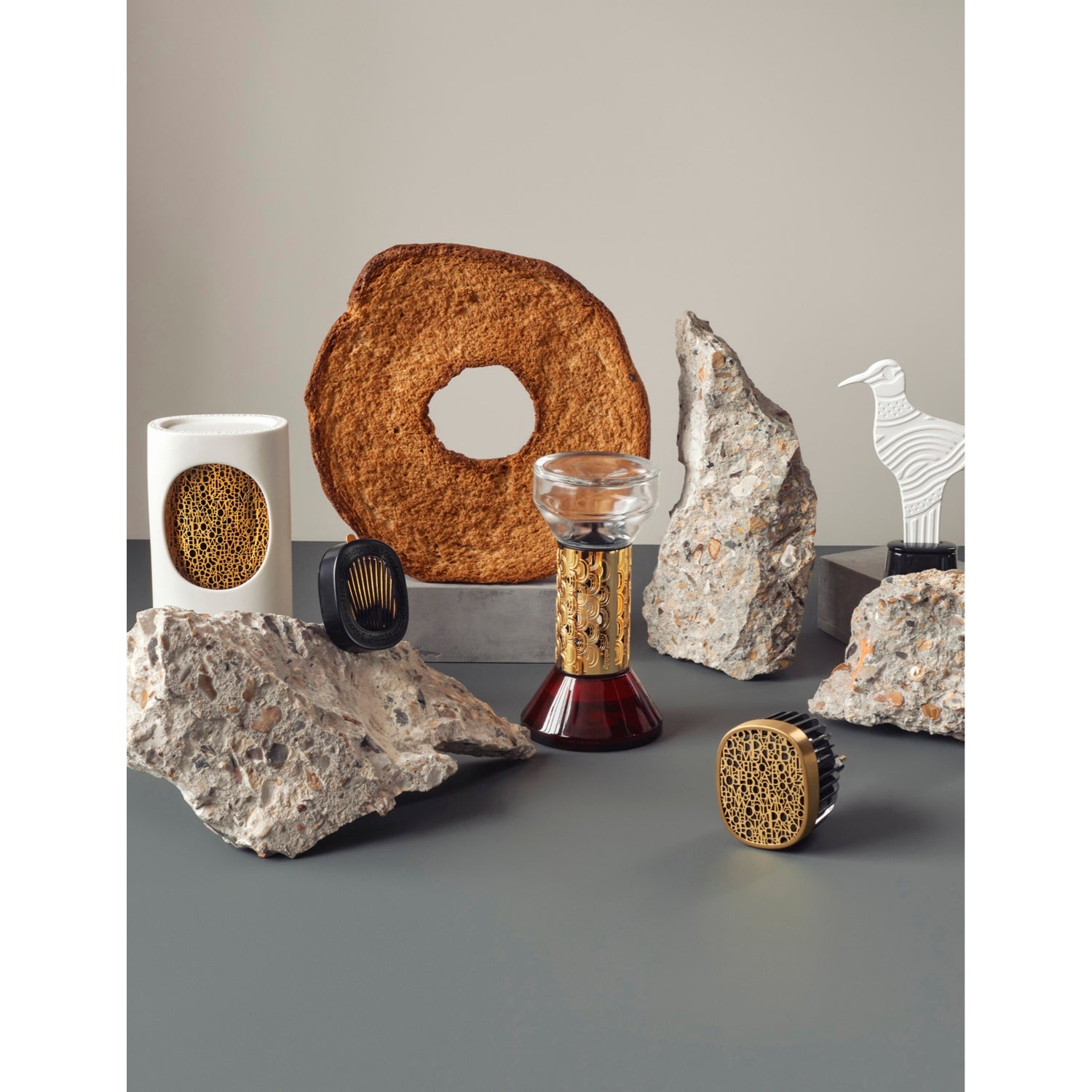 diptyque electric wall diffuser for home fragrance (British brand)