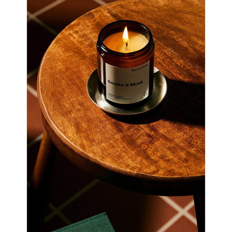 Earl of East scented candle Smoke & Musk 170ml - British product